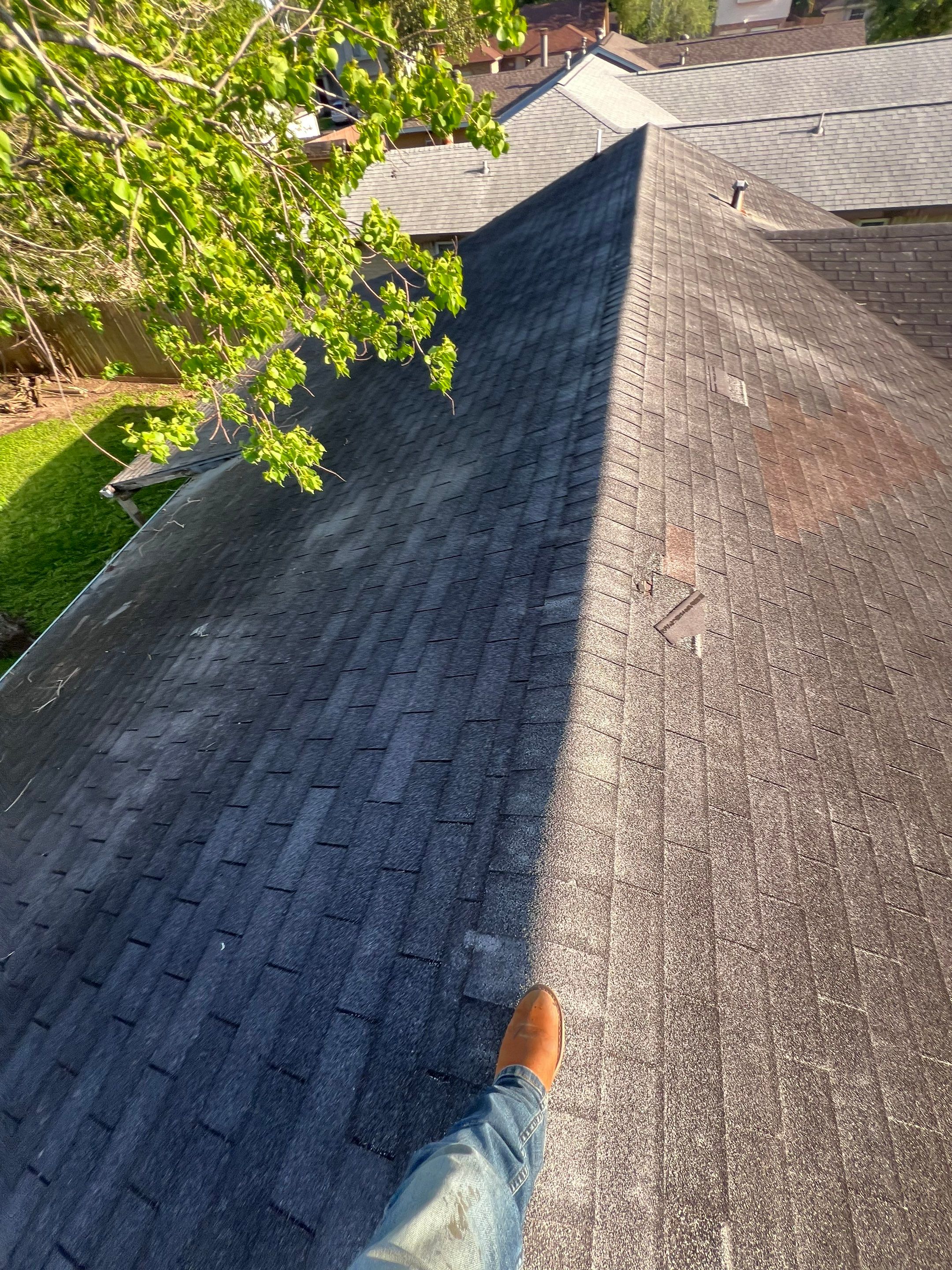 Residential Roofing Installation using Owen's Corning Duration (Lifetime) Shingles by Roof Repair Company
