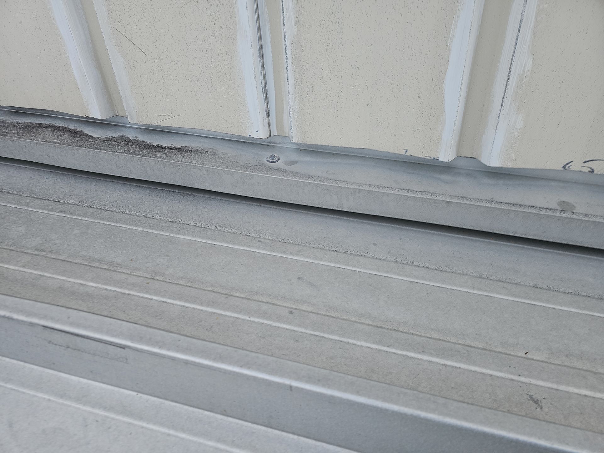 HP Starr For Lezzer Lumber  by 768 ROOF, LLC.