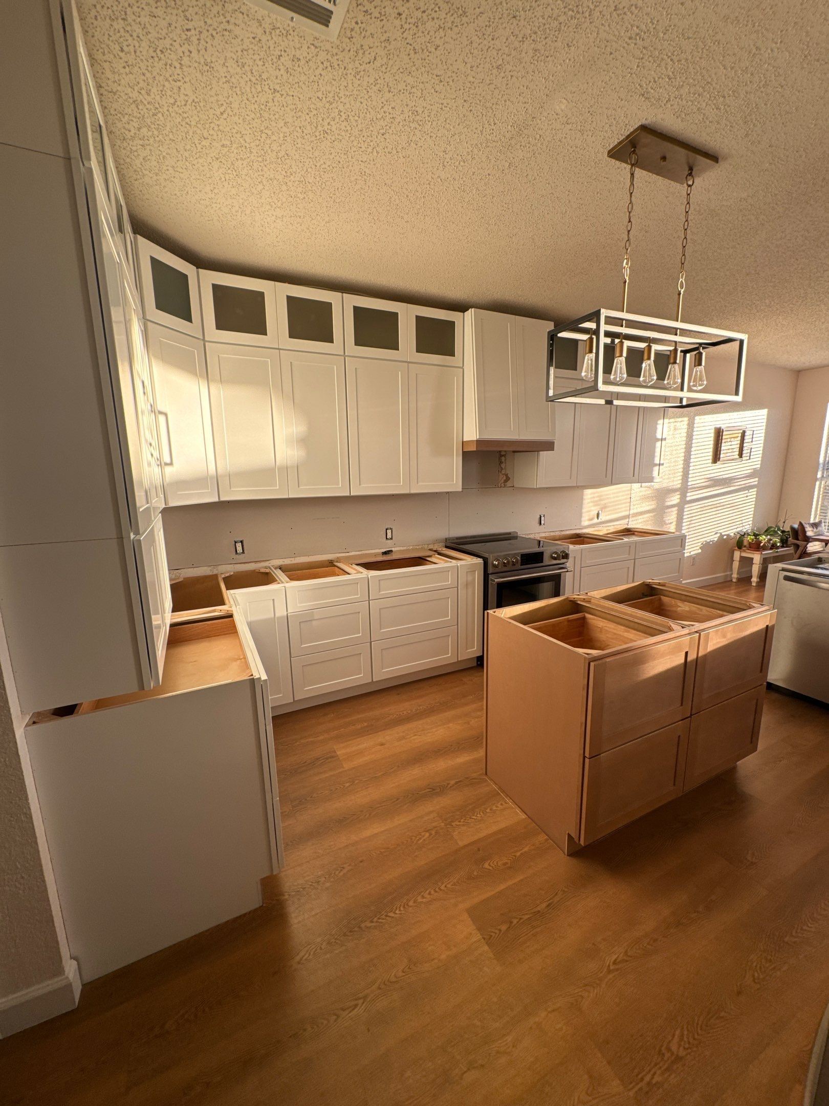 10-Day Luxury Kitchen: Custom Artistry & Waterfall Island Elegance by Tibi Soli LLC