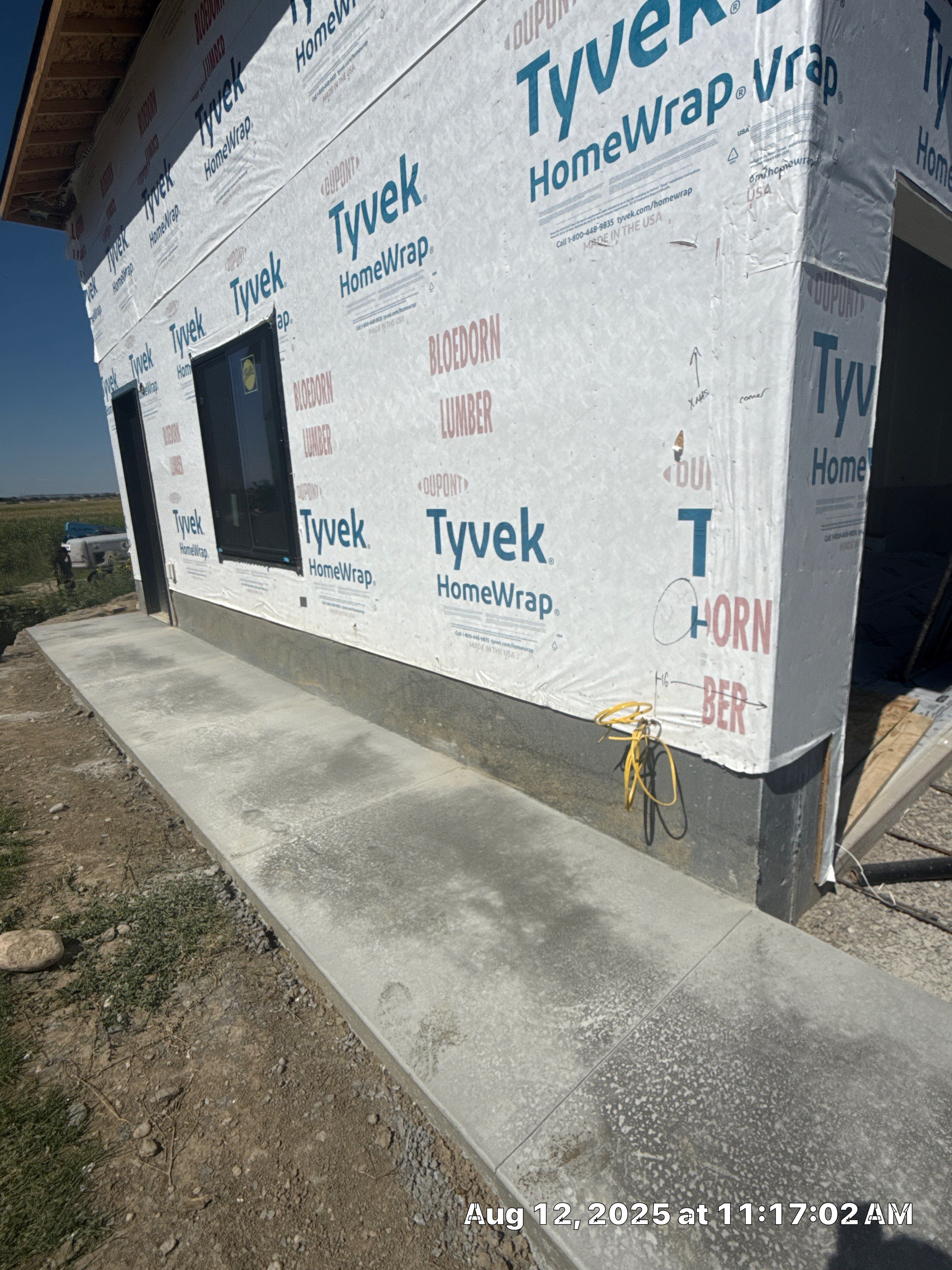 New Construction LP Smartside by Plankwalker Siding & Roofing