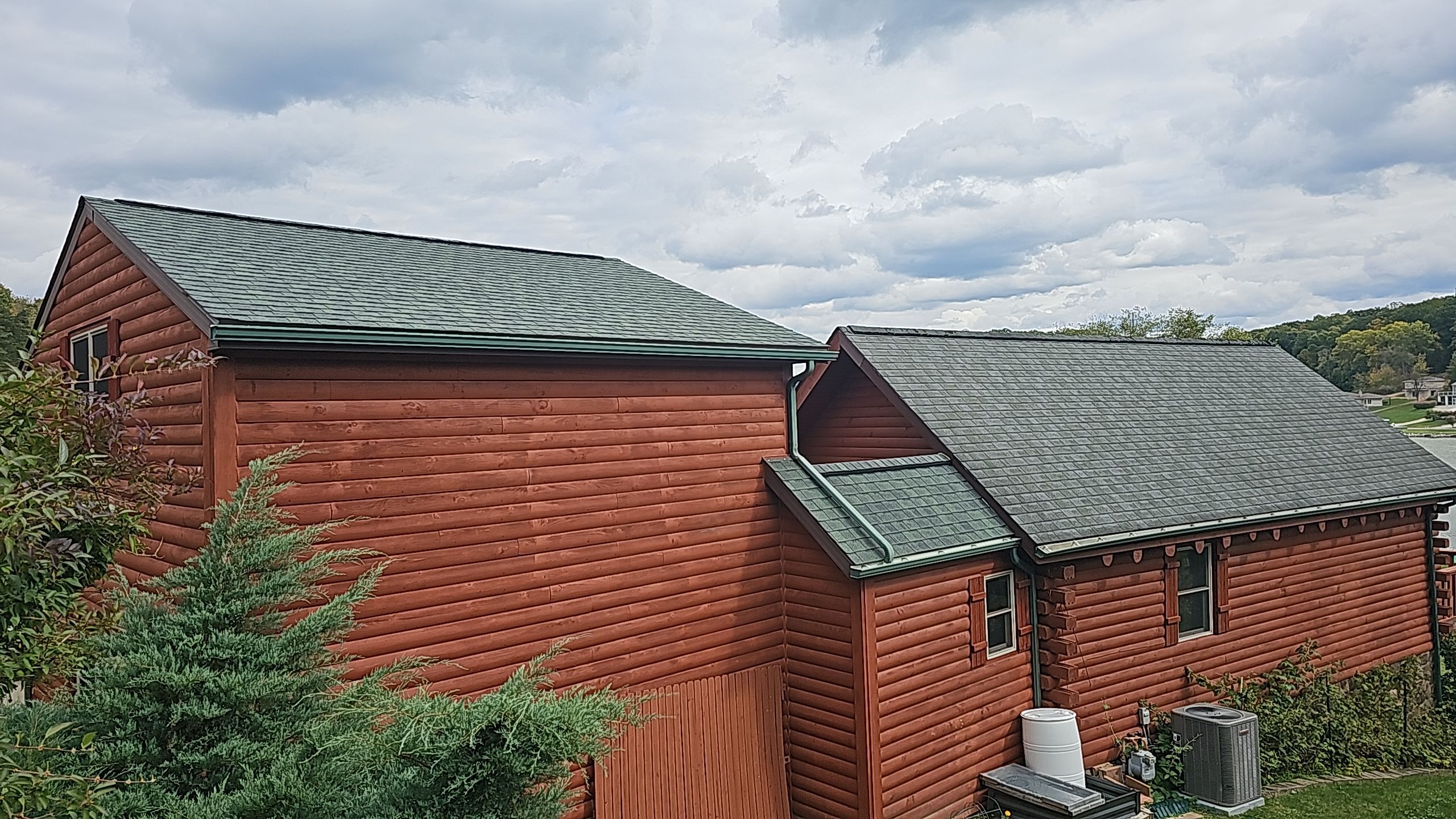 Alpha Rib, Color: Ivy Green by Eagle Eye Roofing