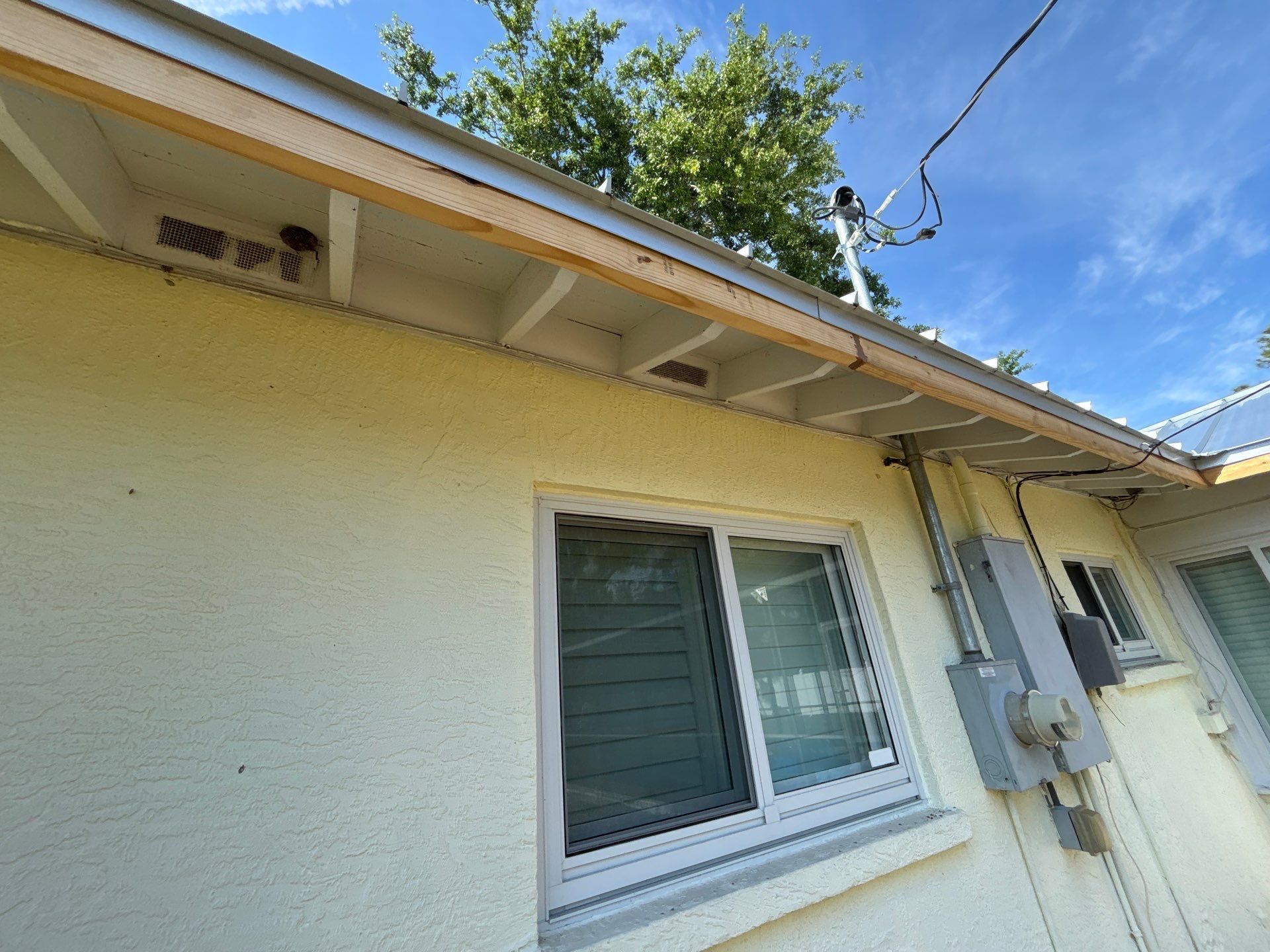 Soffit and Fascia Installation in Sarasota FL by Gutter Professors