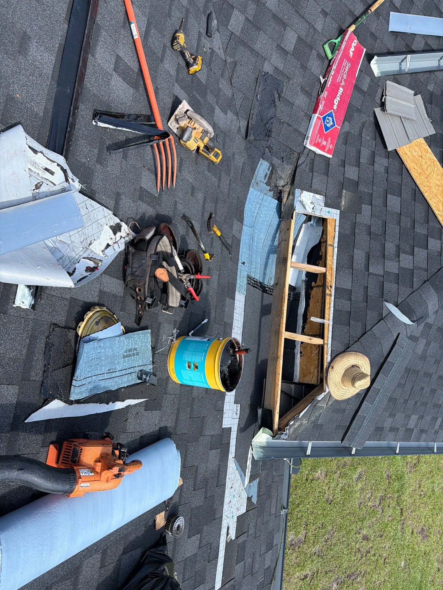 GAF Asphalt Shingle Roof Replacement with Skylight in Eustis by Fortified Roofing Solutions Corp.