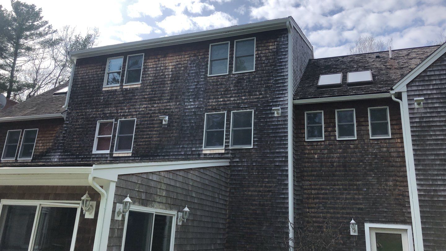 Gutter Installation using 5" Leaf Relief K-Style Aluminum Gutter by Gutter Pro Enterprises