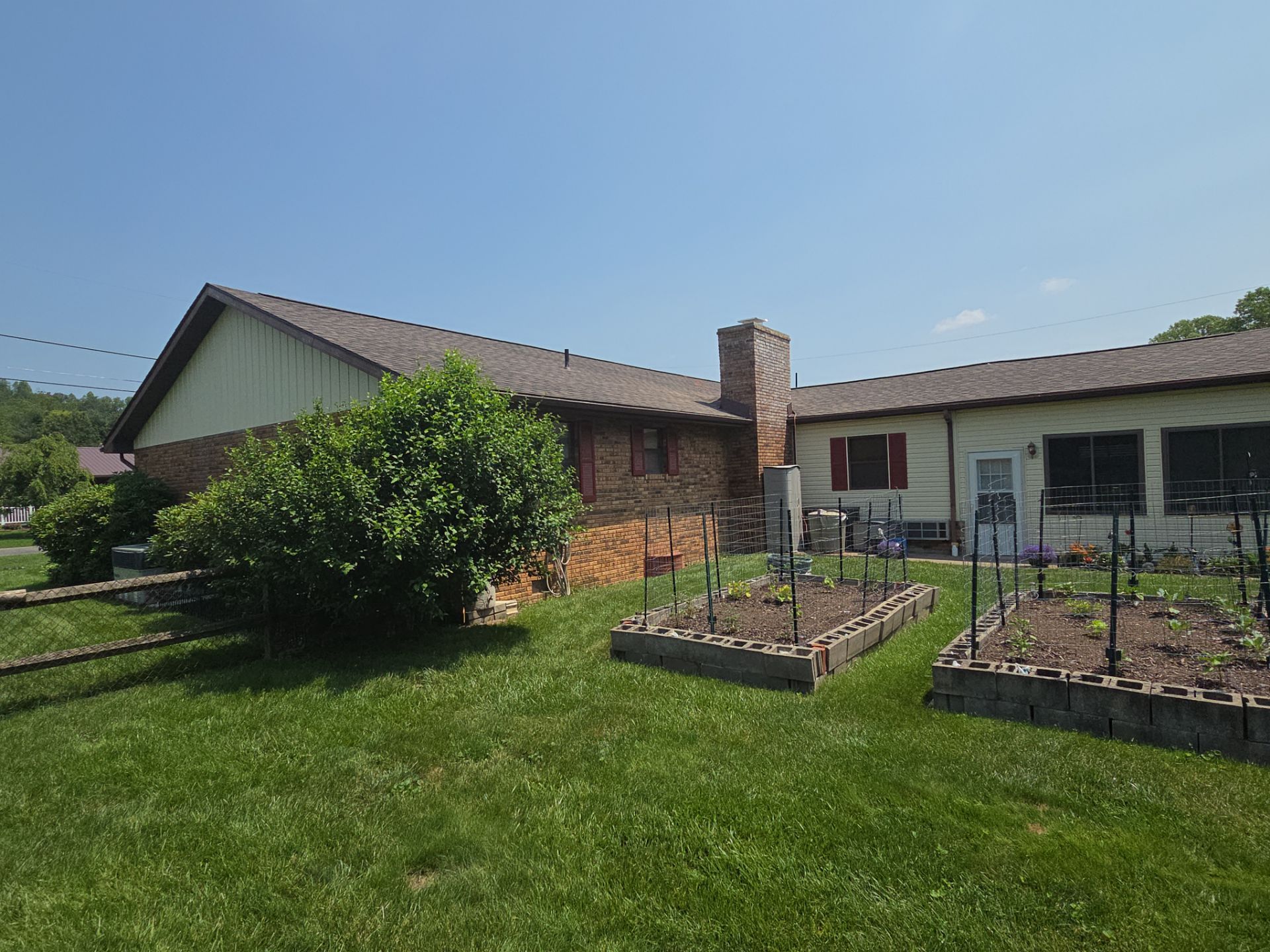 Project Spotlight: Stunning IKO Shadow Brown Roof in Hurricane, WV by Mr. Roofer