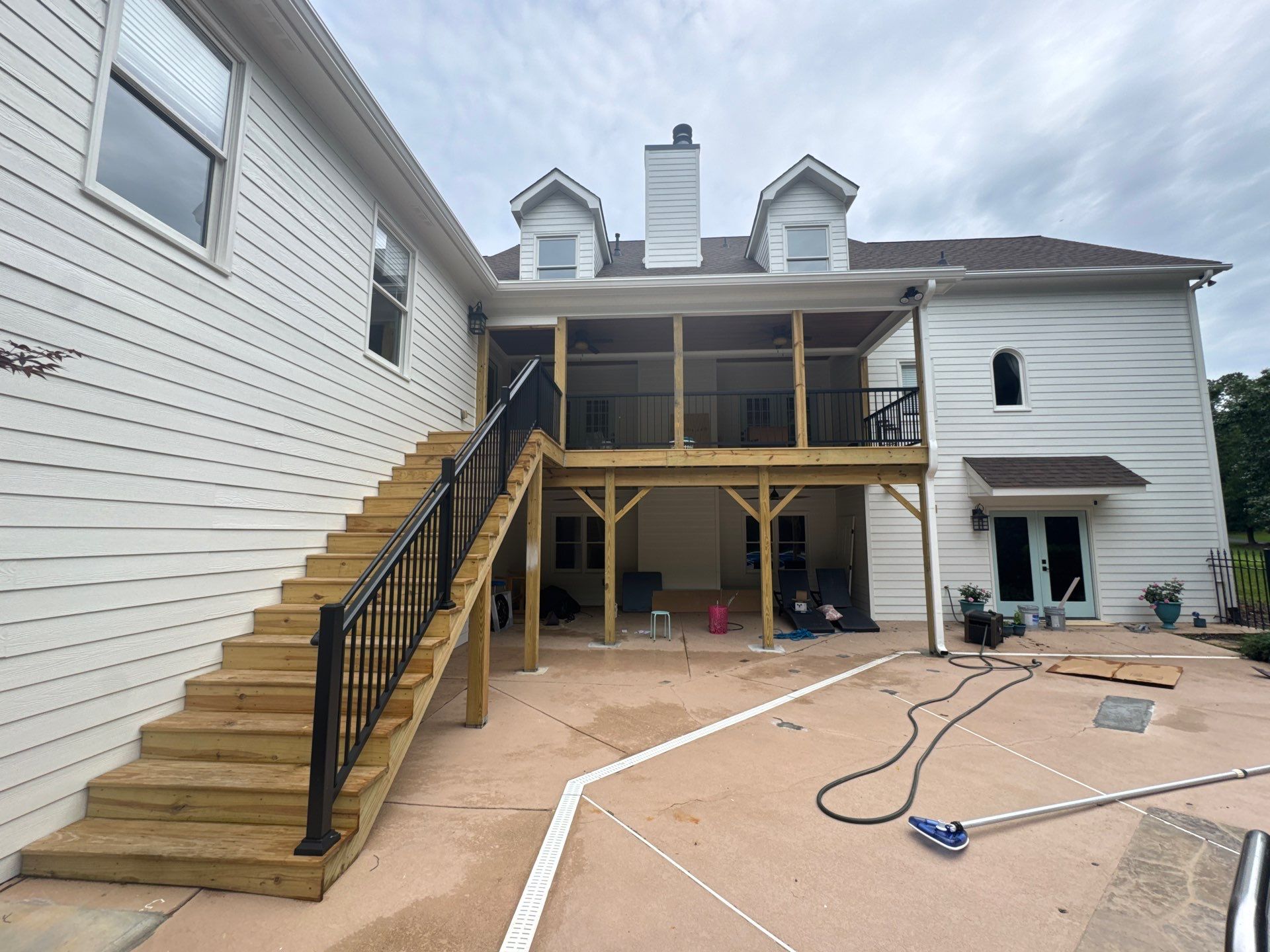 Elevated Deck and Screened-In Porch Replacement in Powder Springs by Swift Home Renovations