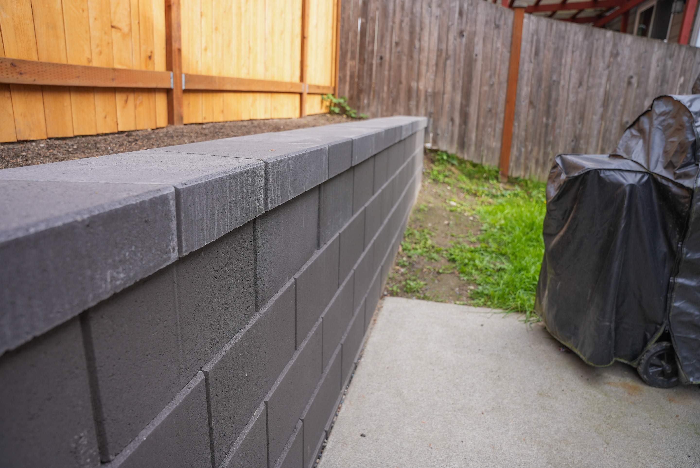 Jireh Outdoor Projects | Retaining Wall & Fence Build by Jireh Asphalt & Concrete Inc 