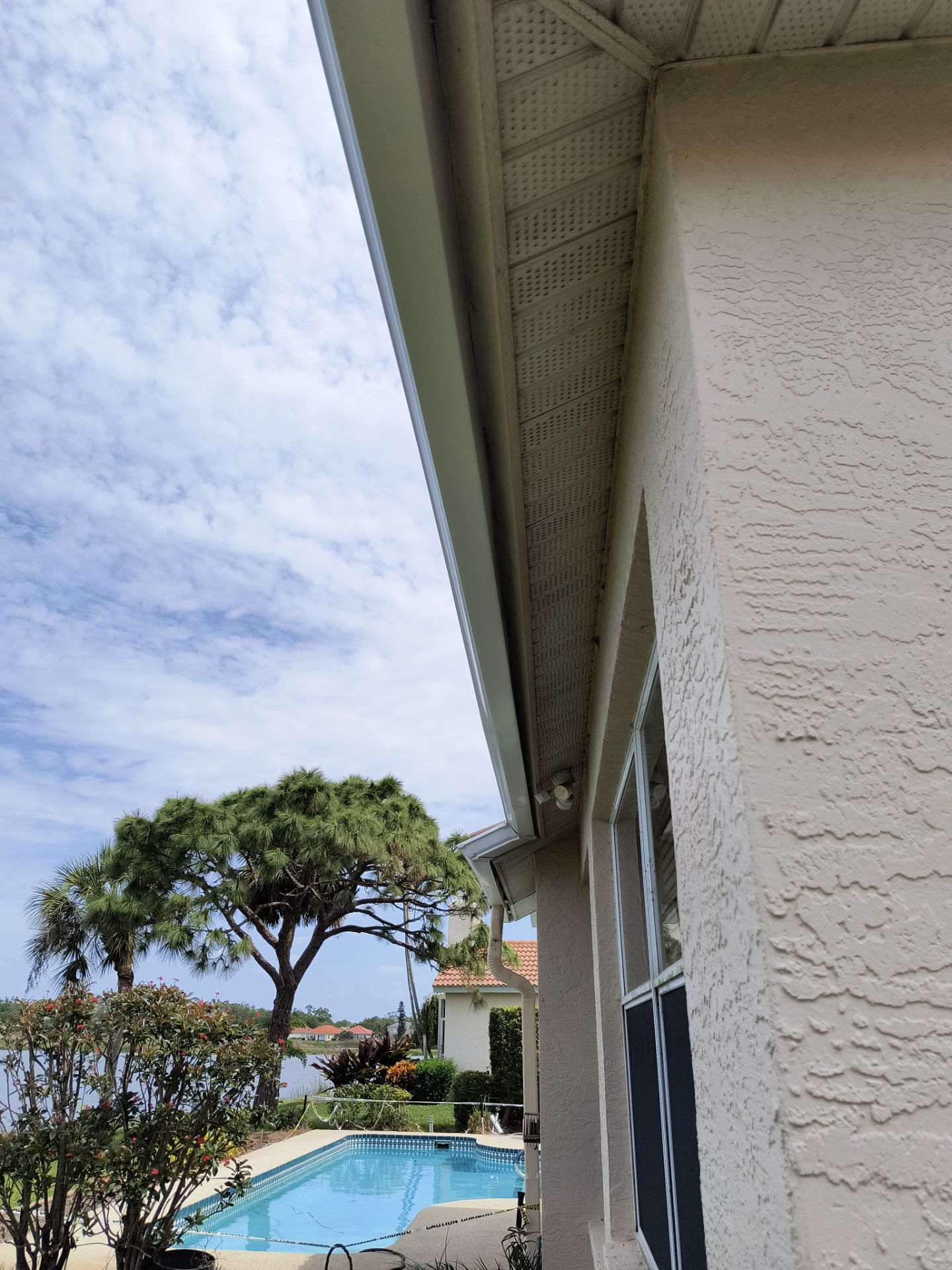 7 inch seamless gutters using K-Style Seamless Gutters in Sarasota FL by Gutter Professors