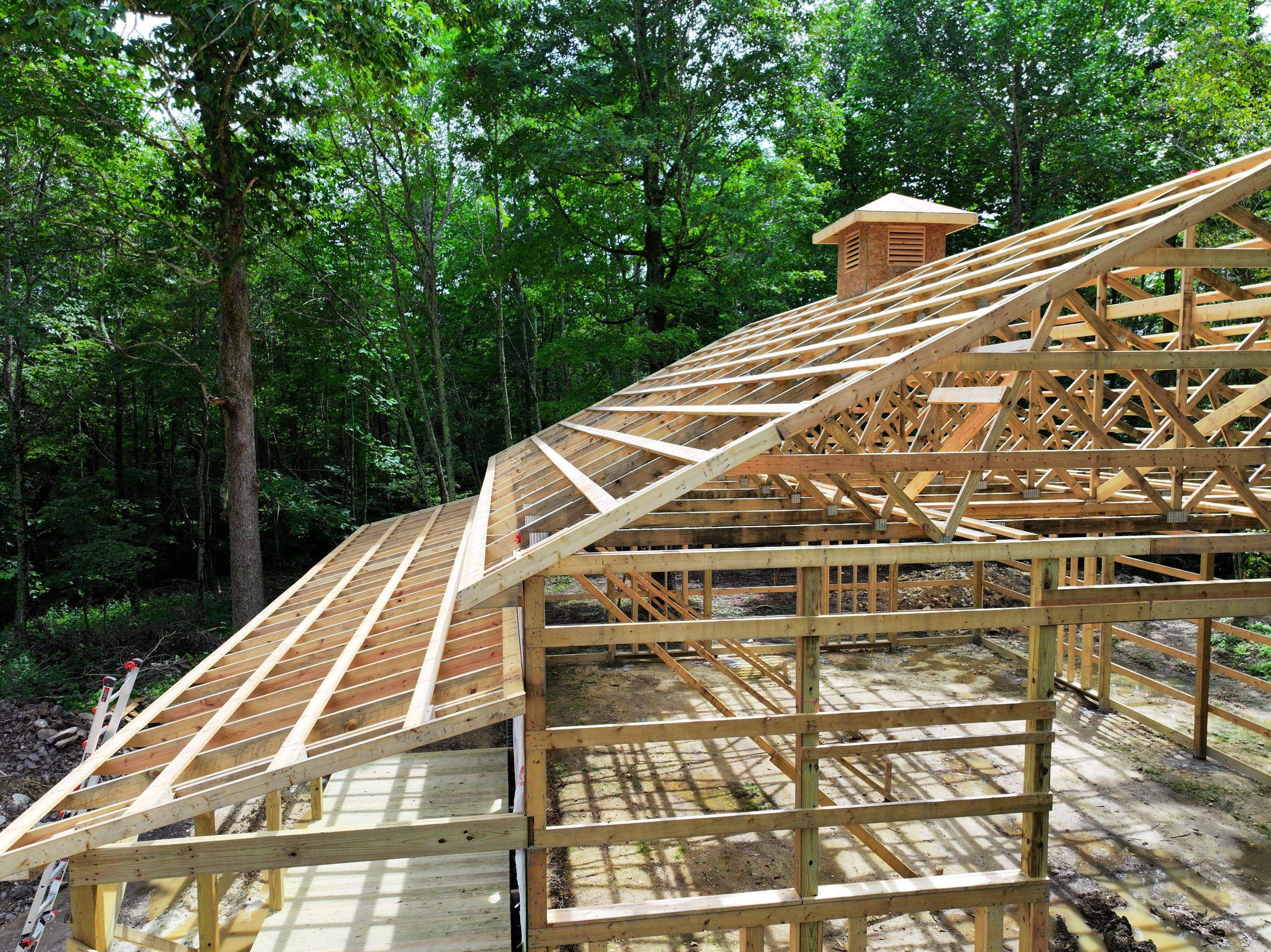 Brodour Barndominium  by Omnia Roofing