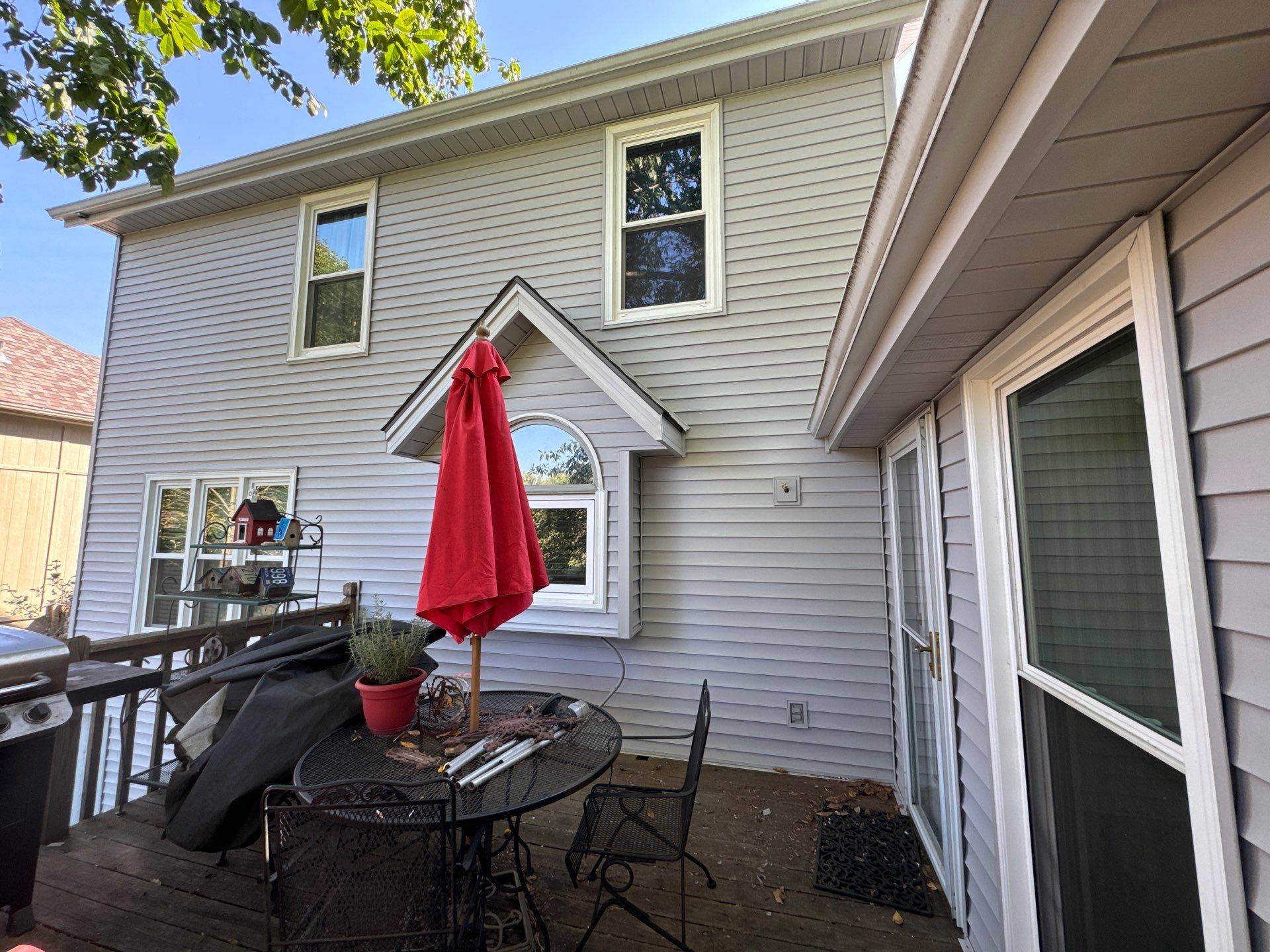 House needed this upgrade by EEC  Windows, Siding & Roofing 