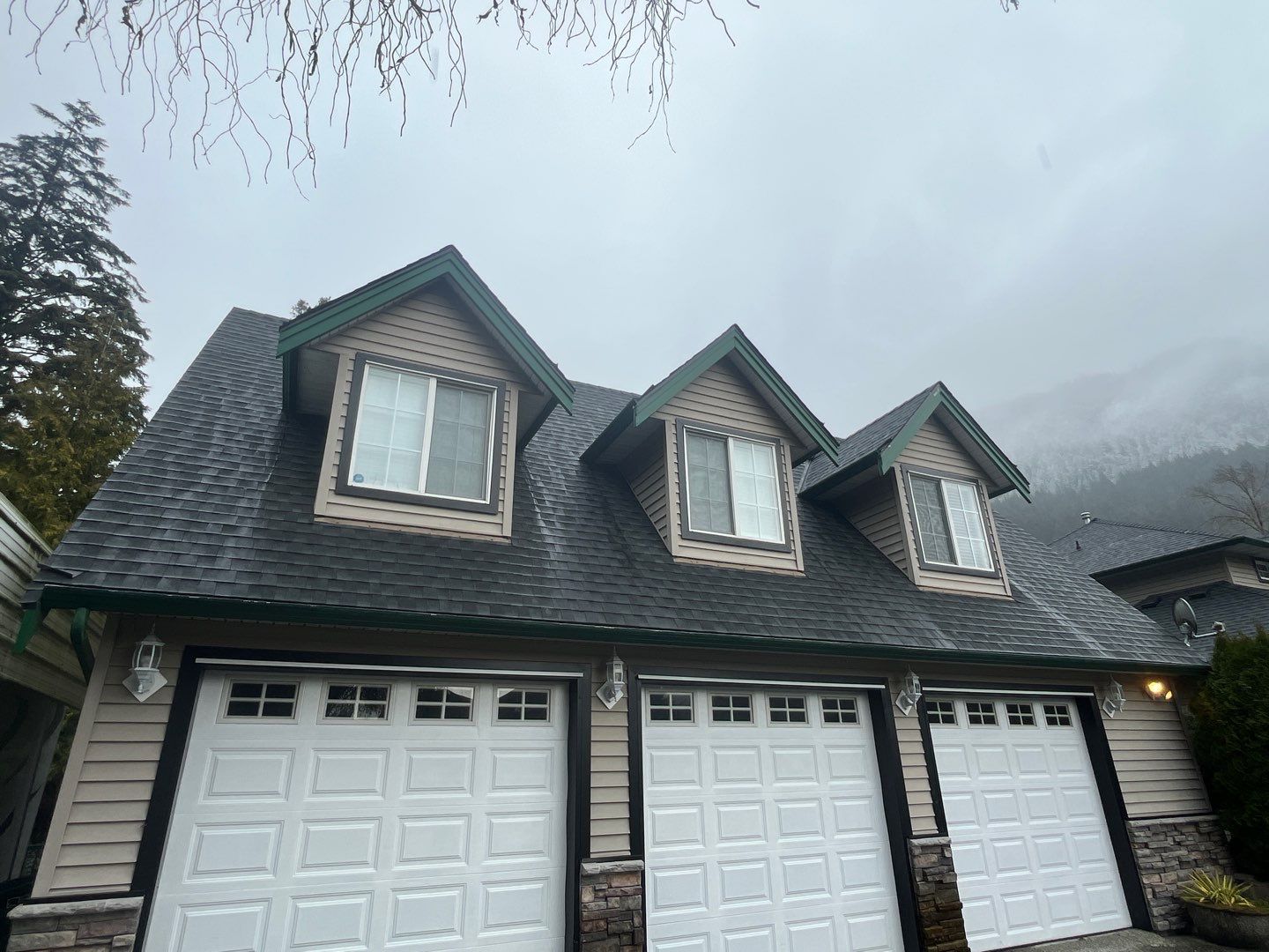 Residential Re-Roof using GAF Silver Pledge by Top Notch Roofing Inc