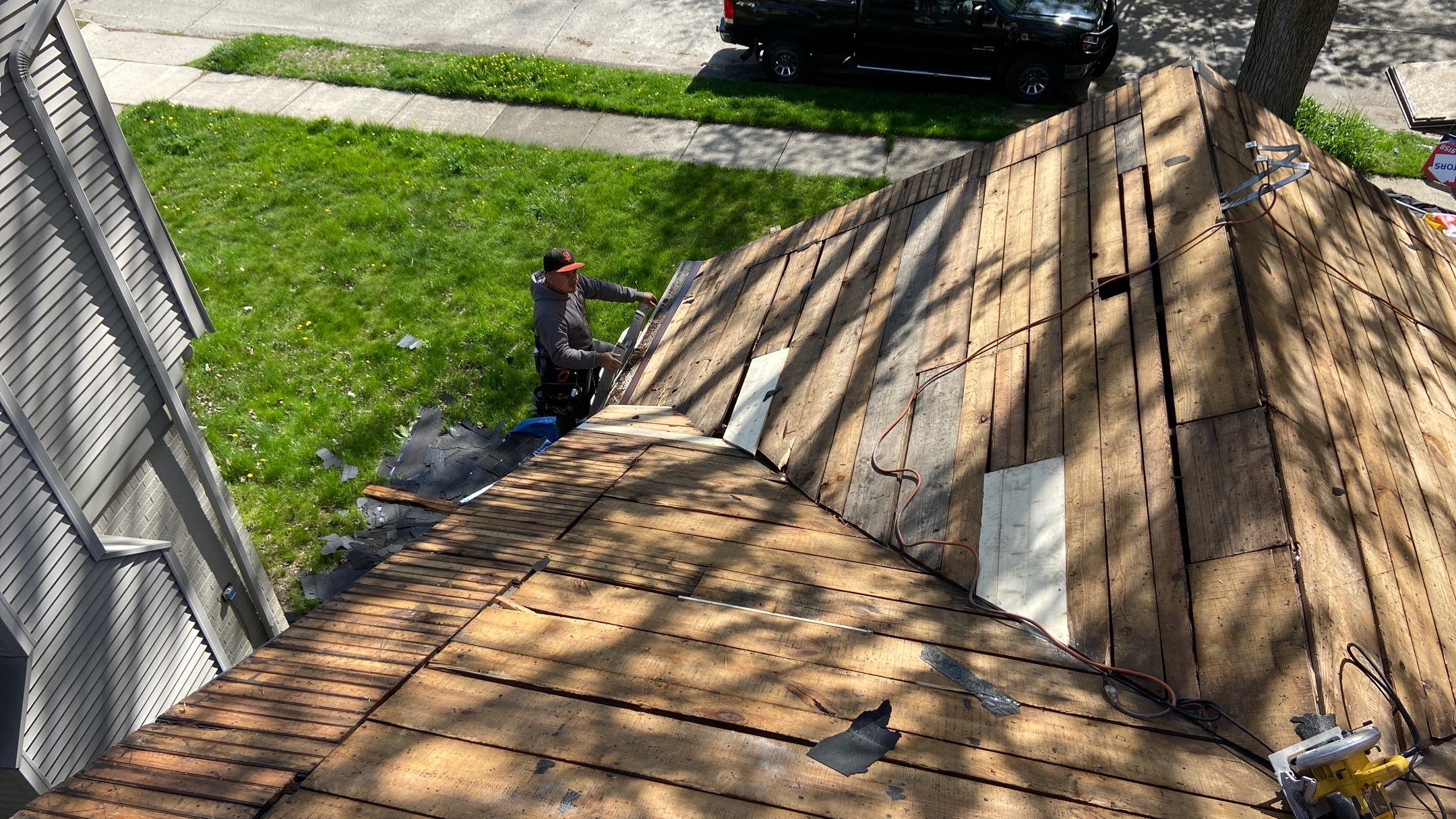 Roof Replacement using CertainTeed Landmark by 180 Contractors