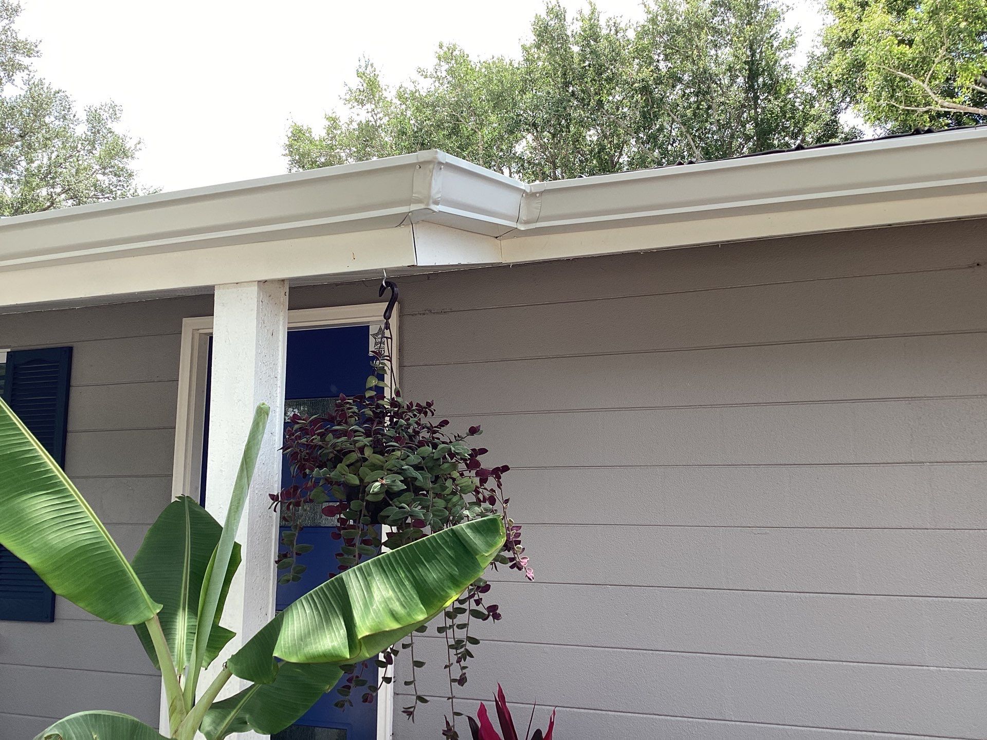 White K Style Seamless Gutters using 3X4 Elbow Downspout in Sarasota FL by Gutter Professors