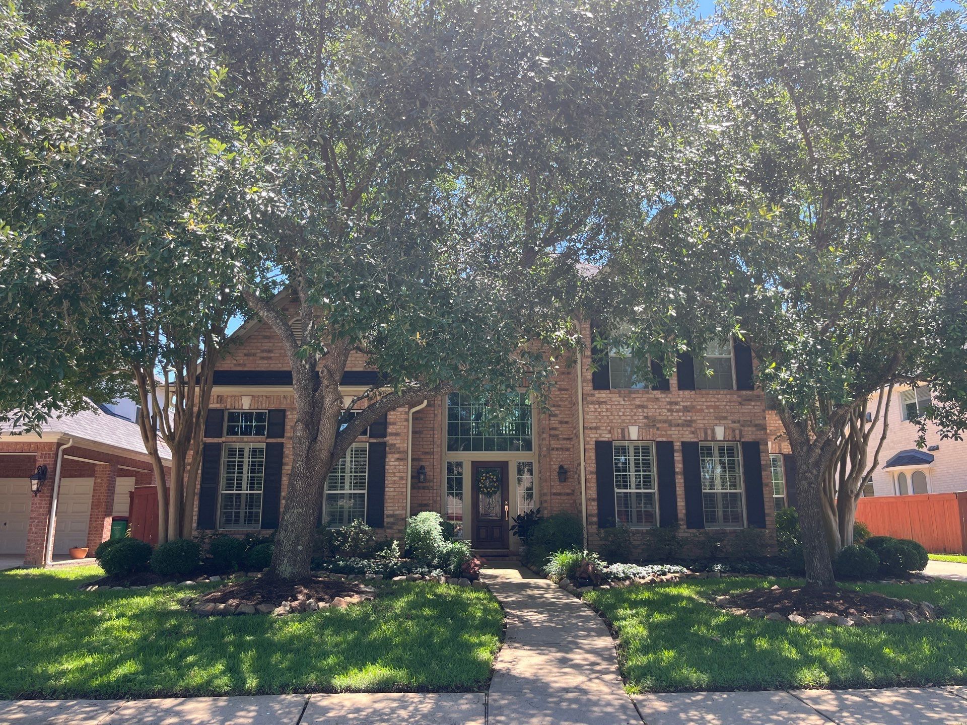 GAF Charcoal Roof Replacement for Houston Home by Houston Roofing & Construction