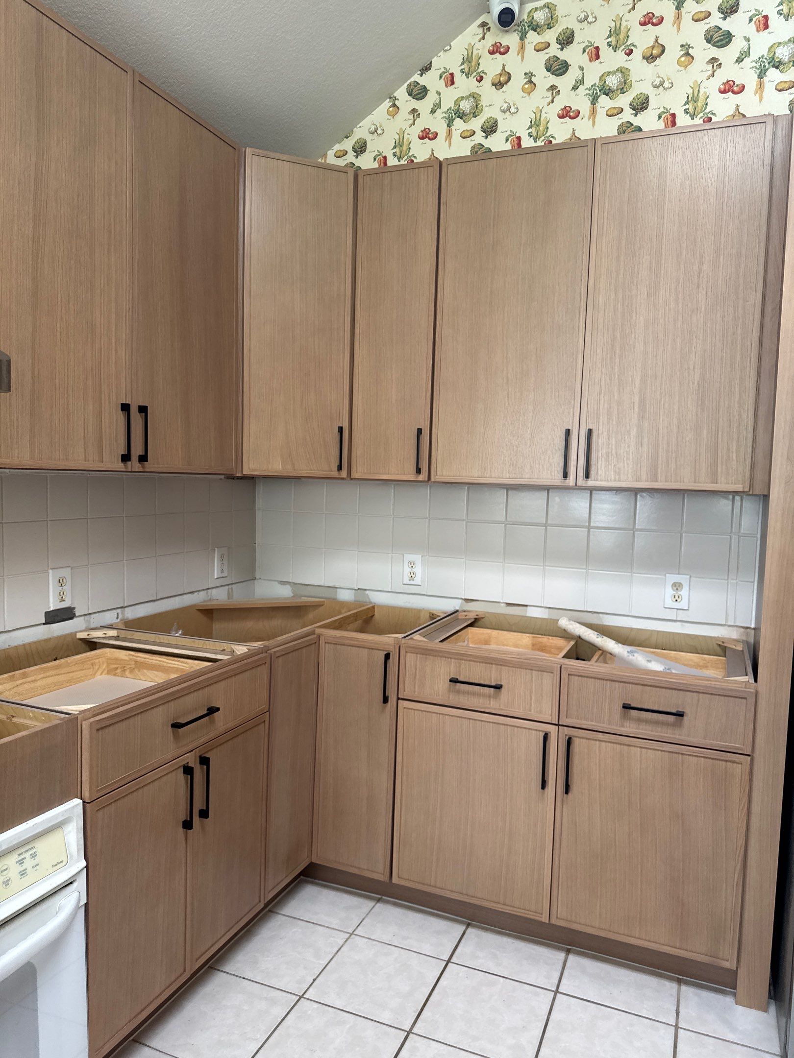 Zero-Disruption Remodel: Cabinets & Countertops Installed in 8 Days Flat by Tibi Soli LLC