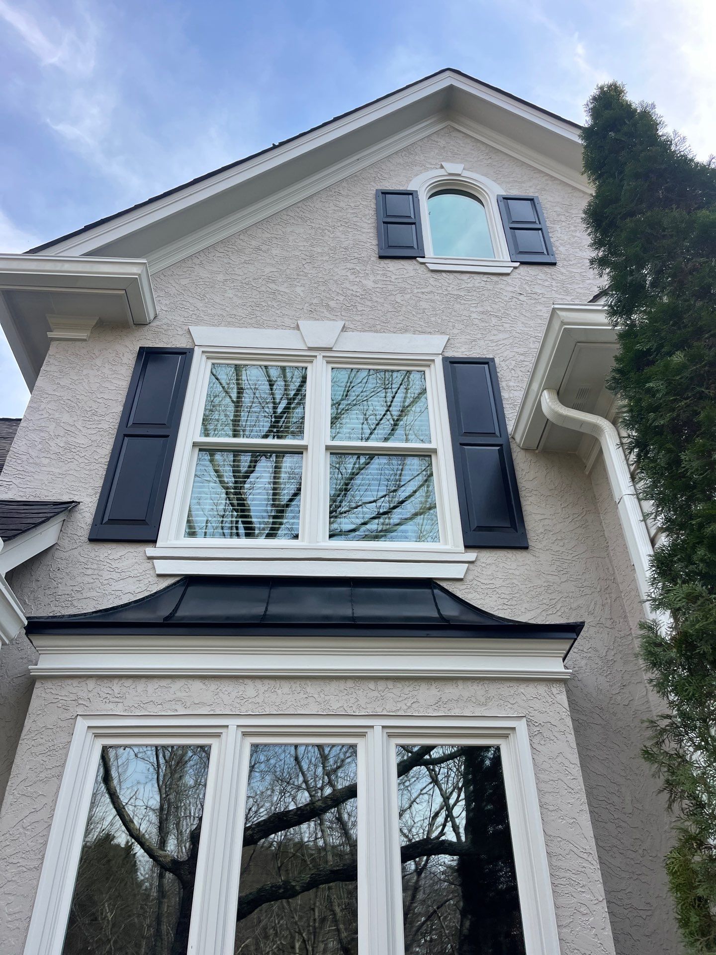 Stucco and Siding Exterior Painting using Sherwin Williams SuperPaint by Nelson Exteriors 