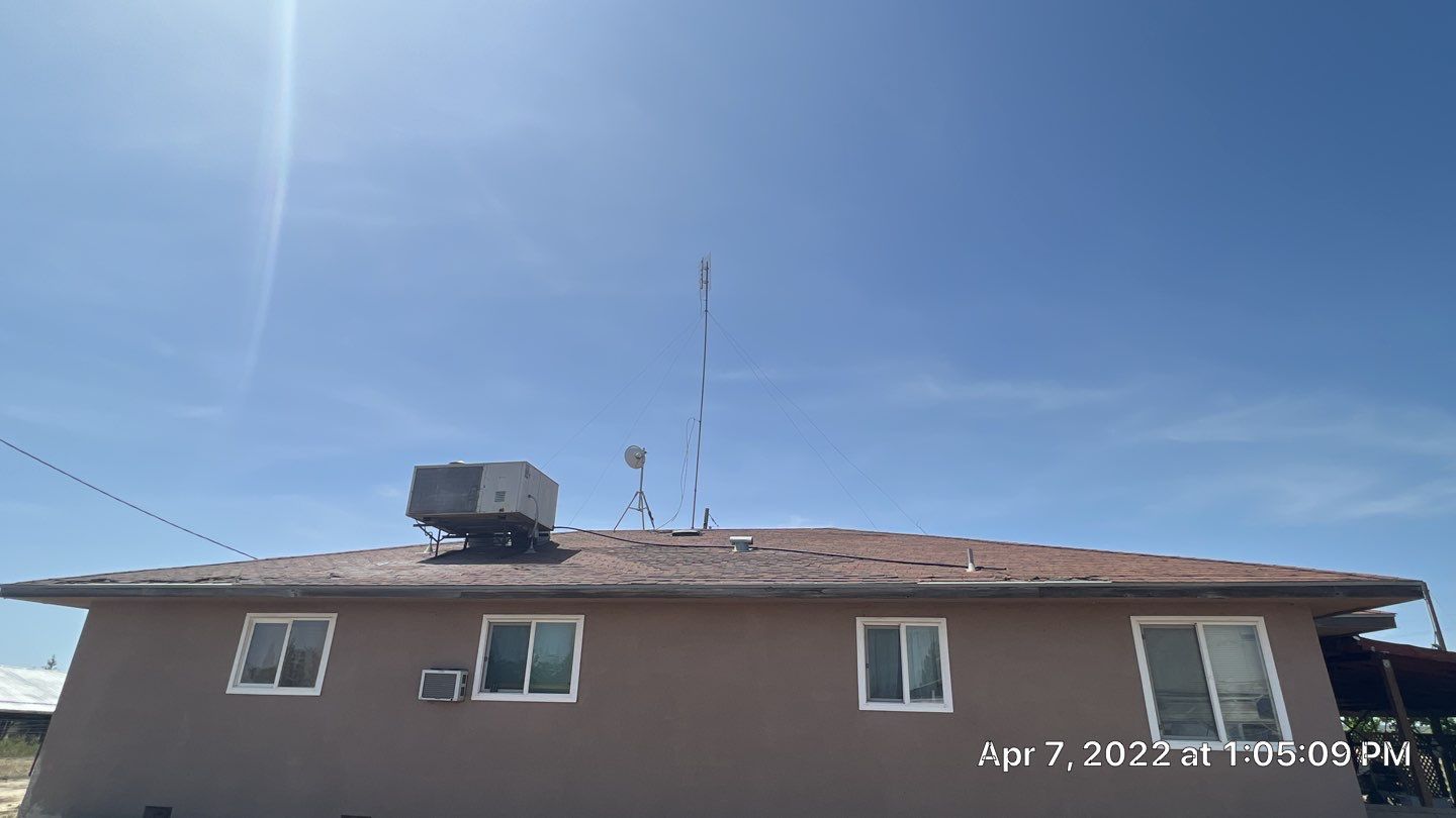 Metal roofing installation using Standing seam metal roofing system by Straight Edge Roofing Inc