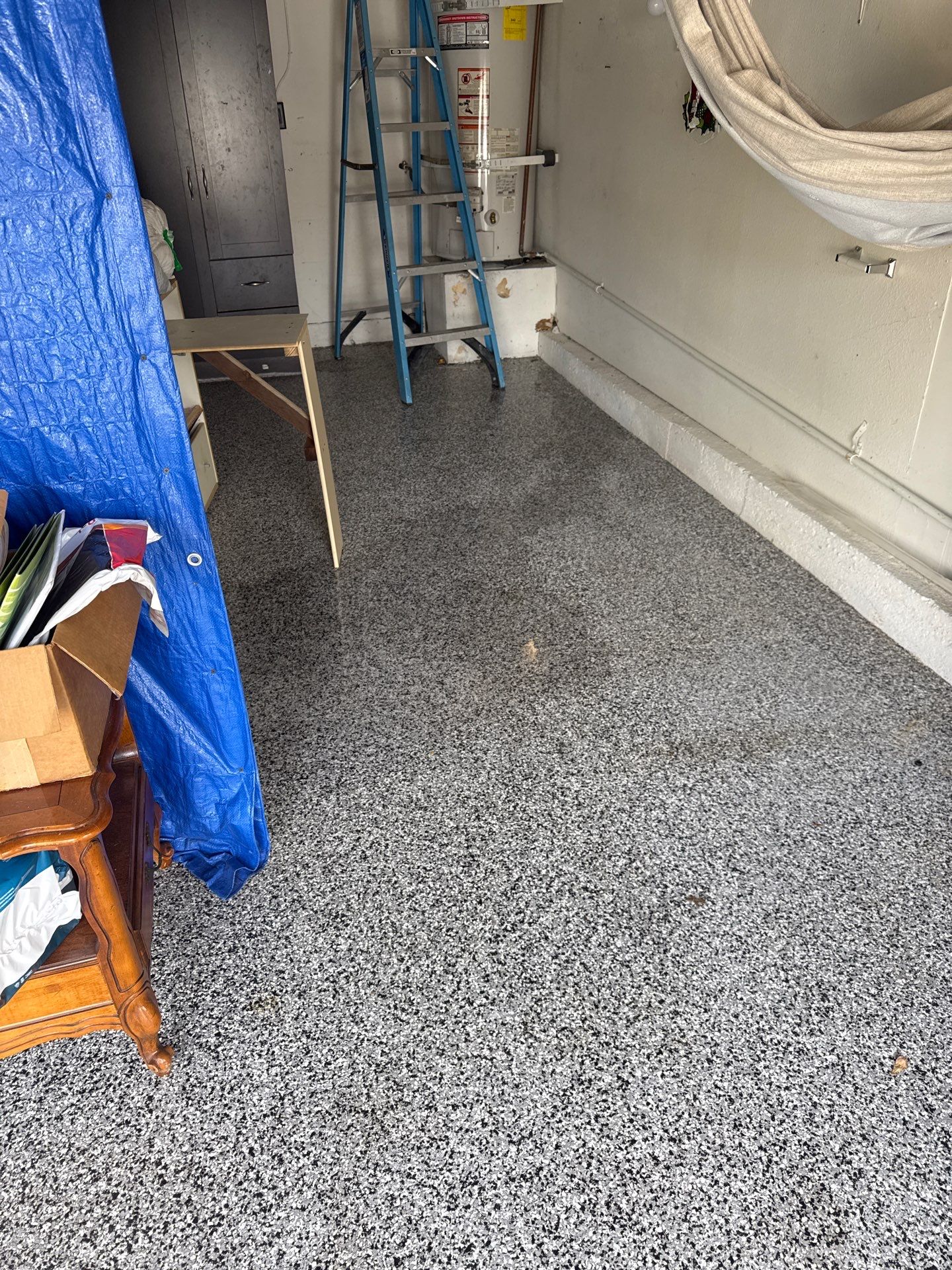  bursted pipe by Us Plumbing 