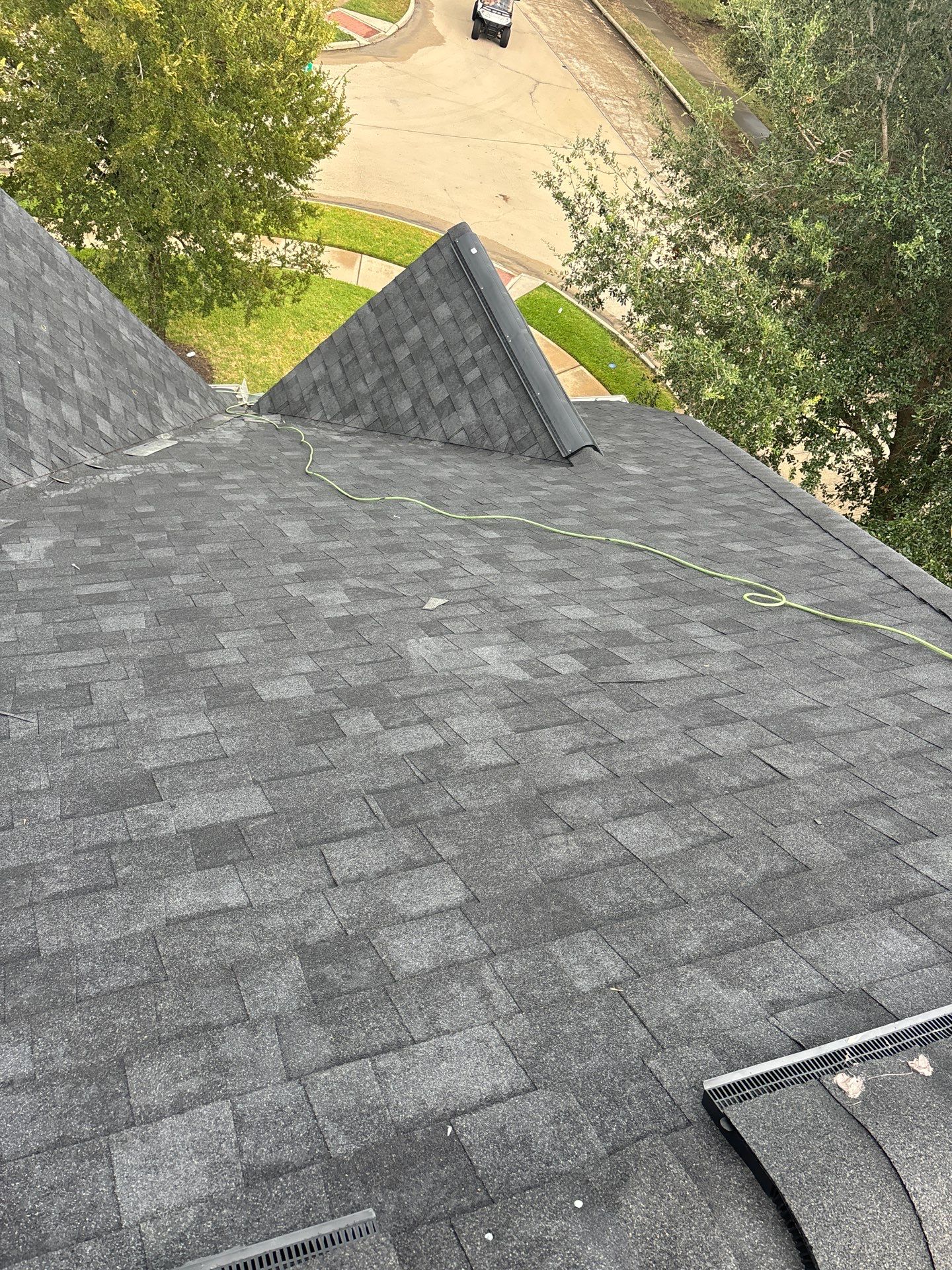 Residential Roofing Installation using Owen's Corning Duration (Lifetime) Shingles by Roof Repair Company