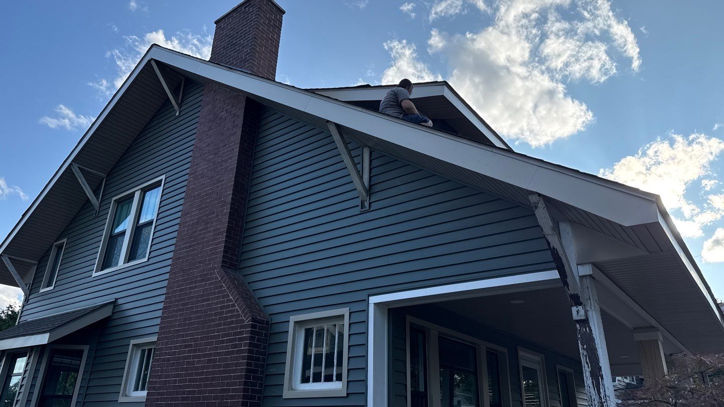 Siding Replacement using Alside Charter Oak D4.5" Deep Moss by 180 Contractors