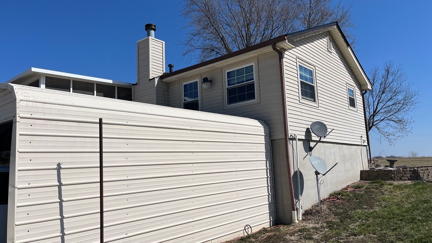 Modern Living by EEC Windows, Siding & Roofing