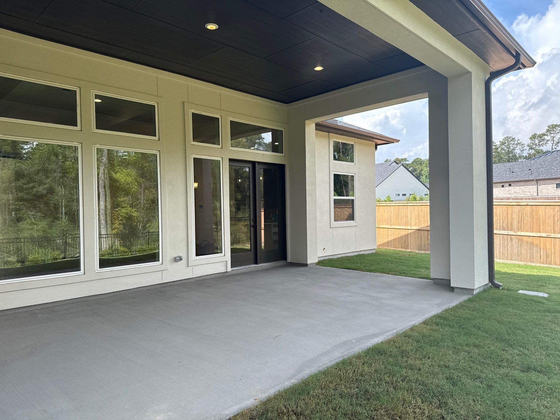 Audubon Elegance: Magnolia Foam & Stucco Showcase. by Apex Conventional Stucco Llc