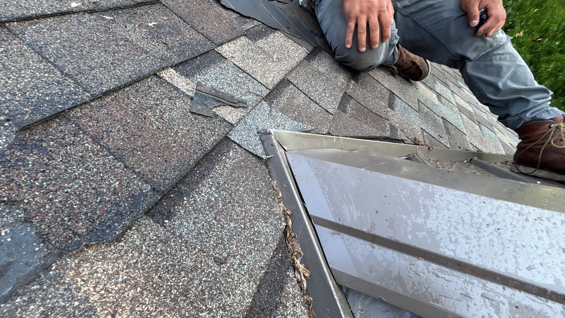 Roof Replacement using Owens Corning Peppercorn by 180 Contractors