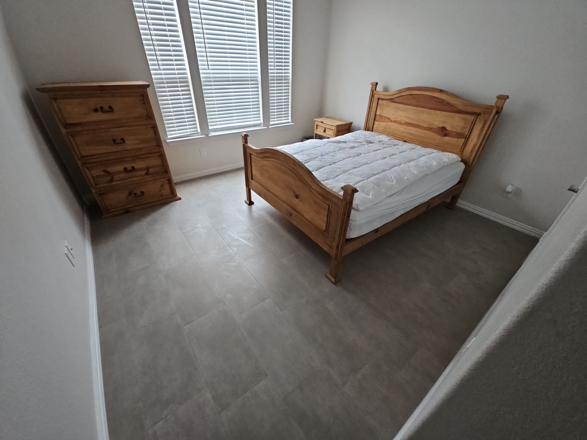Carpet replacement with Tile and Red Oak Stairs by EL-GC LLC 