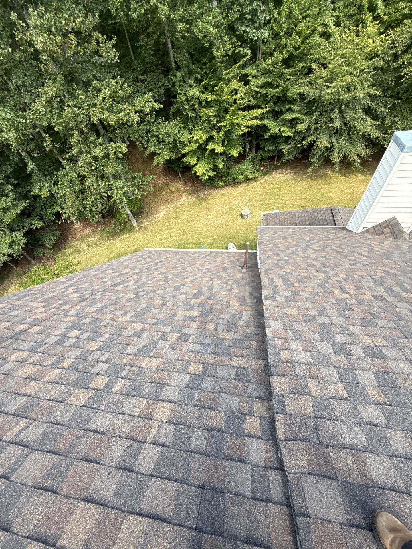 Fairfax station: Residential Roof with CertainTeed Landmark Pro in Max Def Shenandoah  by RM Banning, Inc.
