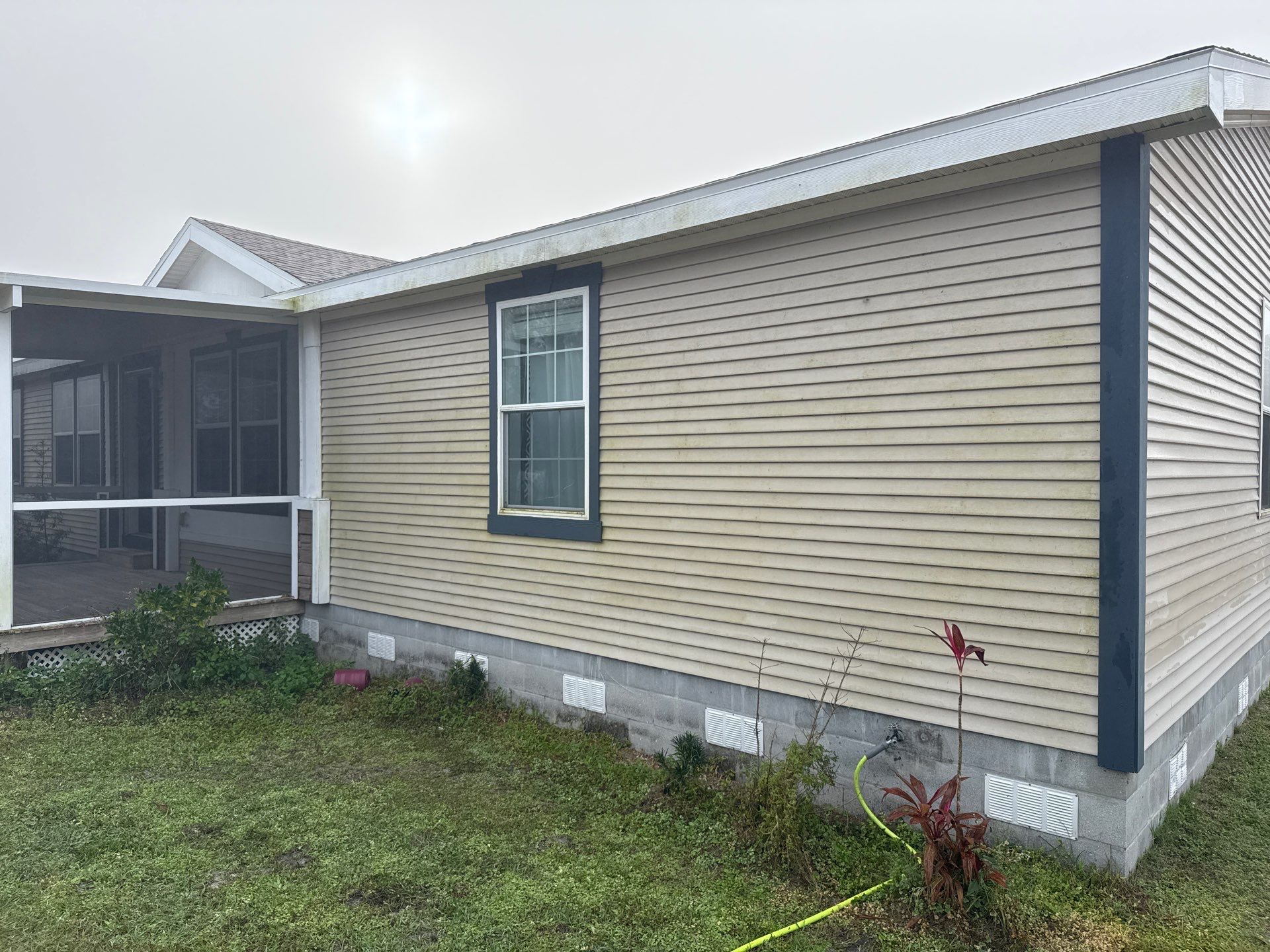 House Wash & Porch Cleaning in Homestead Property, Parrish, FL | Sunshine AquaWash by Sunshine AquaWash