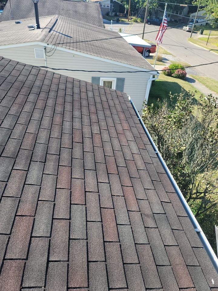 Brand: Atlas Pinnacle Color: Pristine Scotchgard Pweter Drip: White by Eagle Eye Roofing