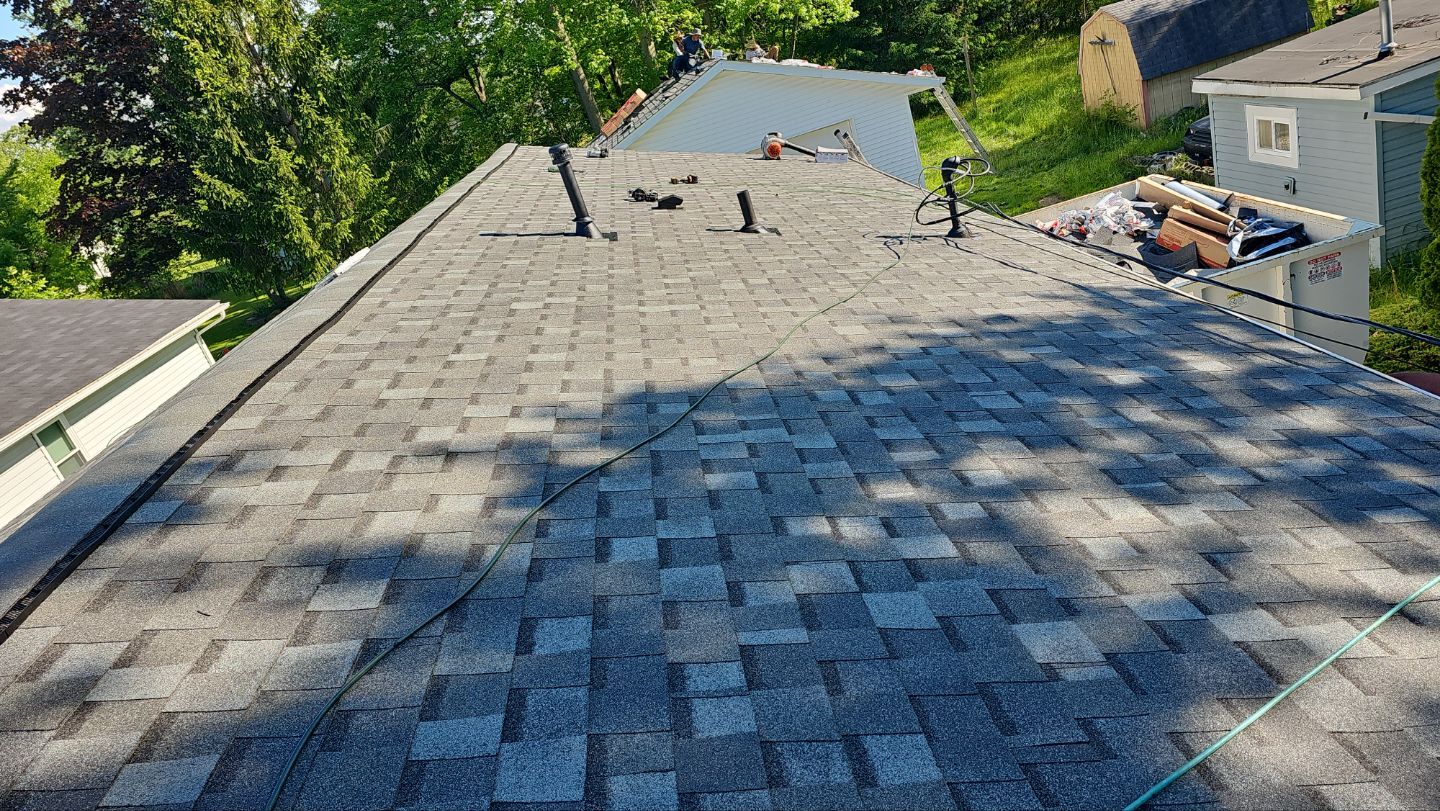 Atlas Pinnacle, Color, Coastal Granite, Drip Edge, Color, Birch White by Eagle Eye Roofing