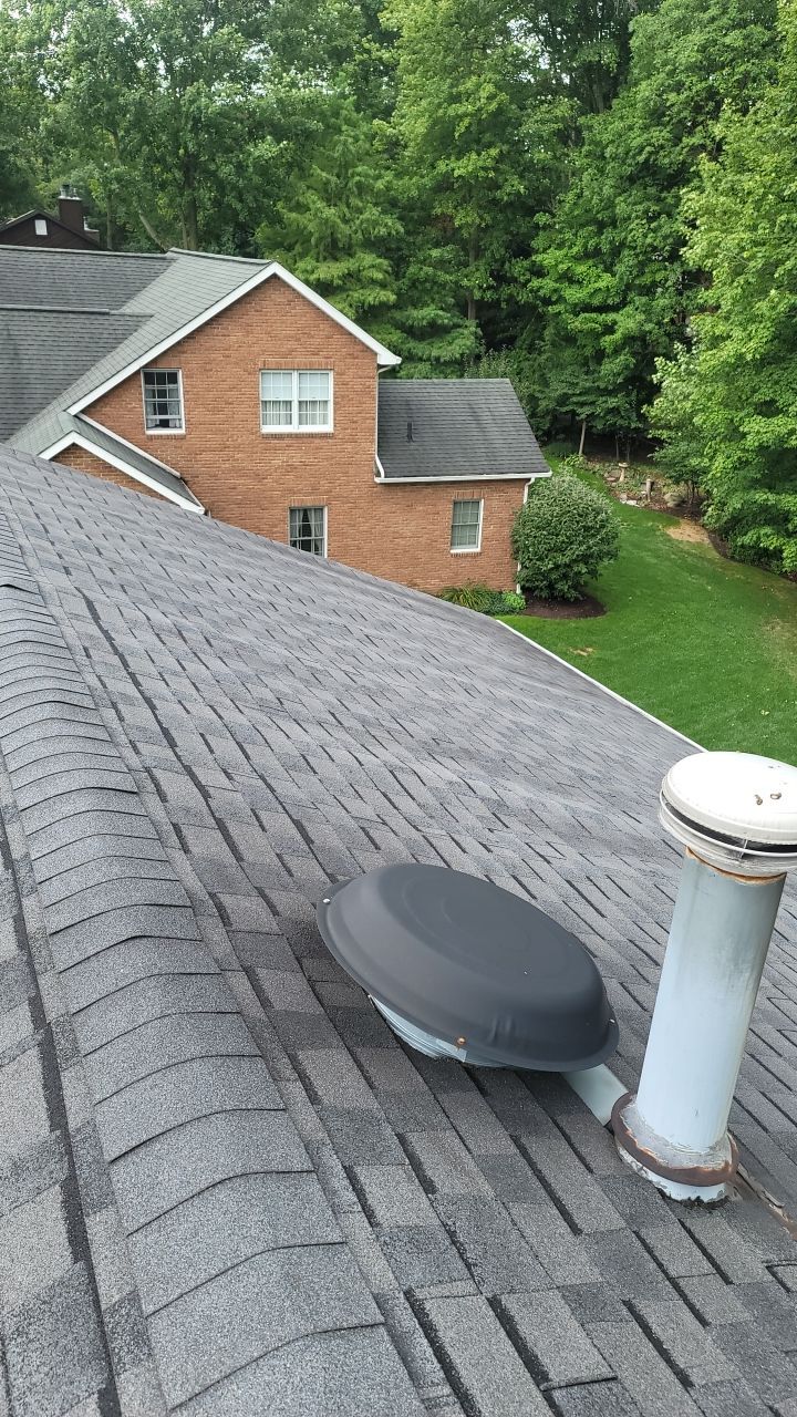 CERTAINTEED LANDMARK COLOR: PEWTER DRIP EDGE: WHITE by Eagle Eye Roofing