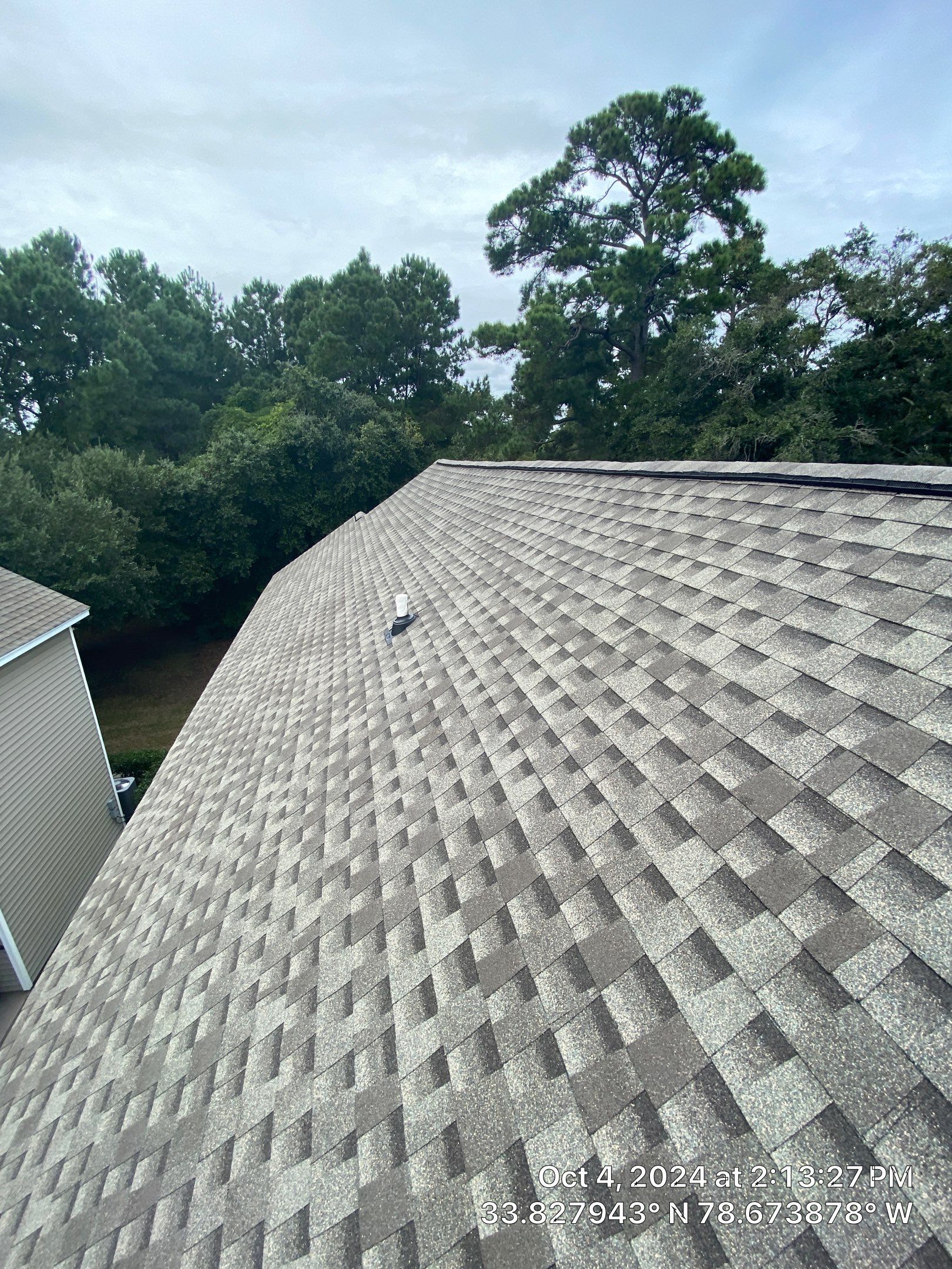 GAF HDZ - Weathered Wood by Linta Roofing Inc