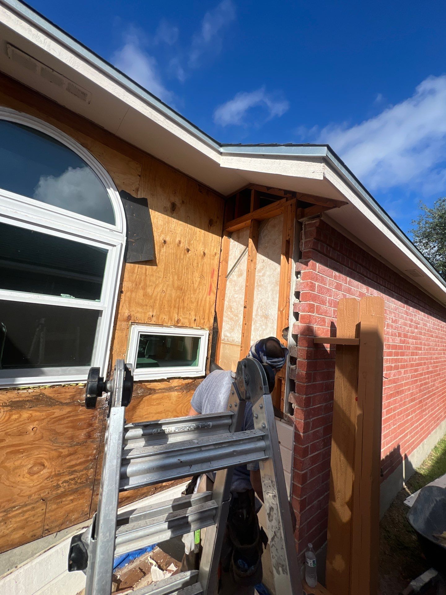 Windows with a side of Siding by Bayfront Roofing and Construction