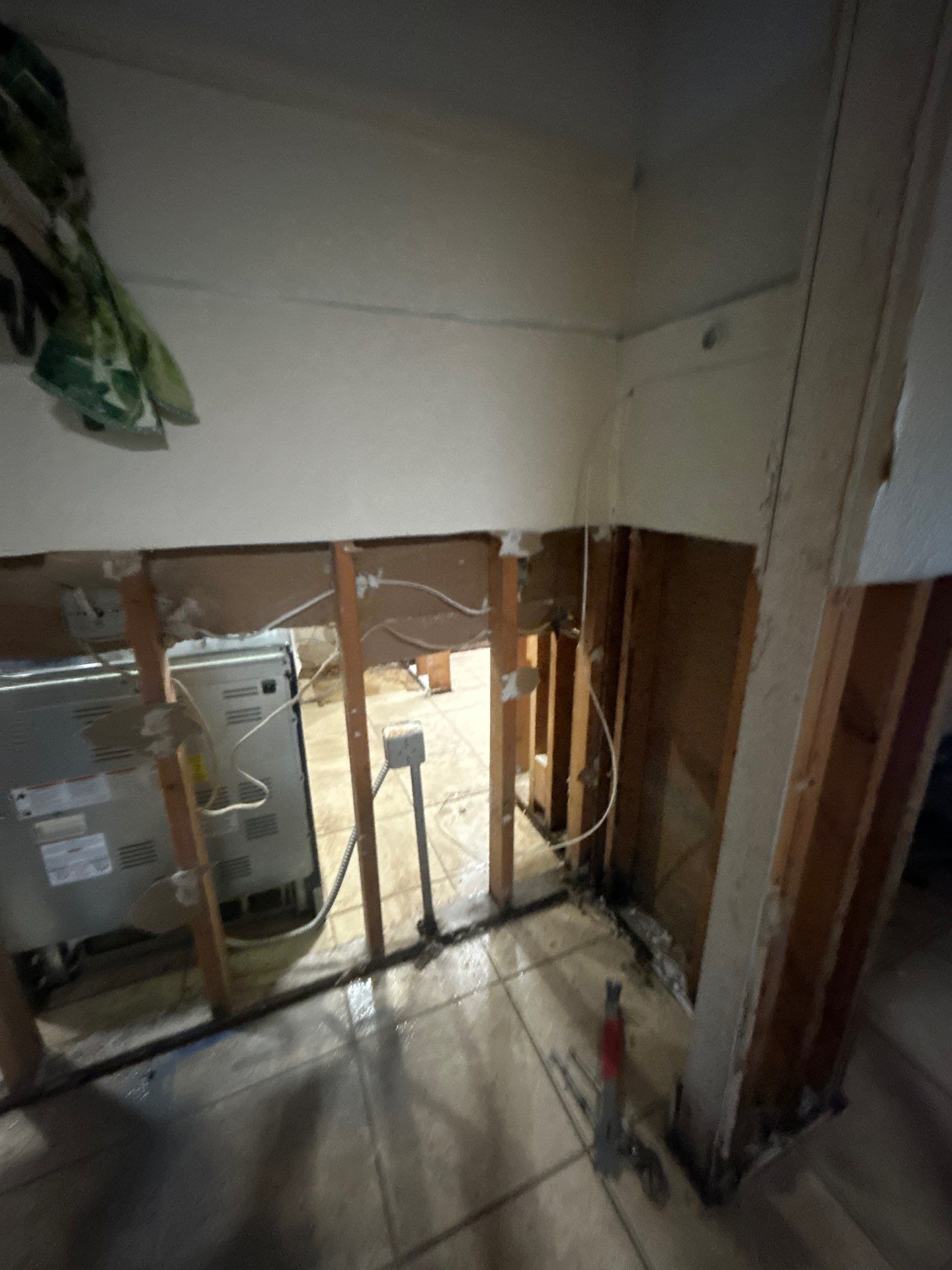 Bradenton Water Damage Repair by Ampm Restoration Services 