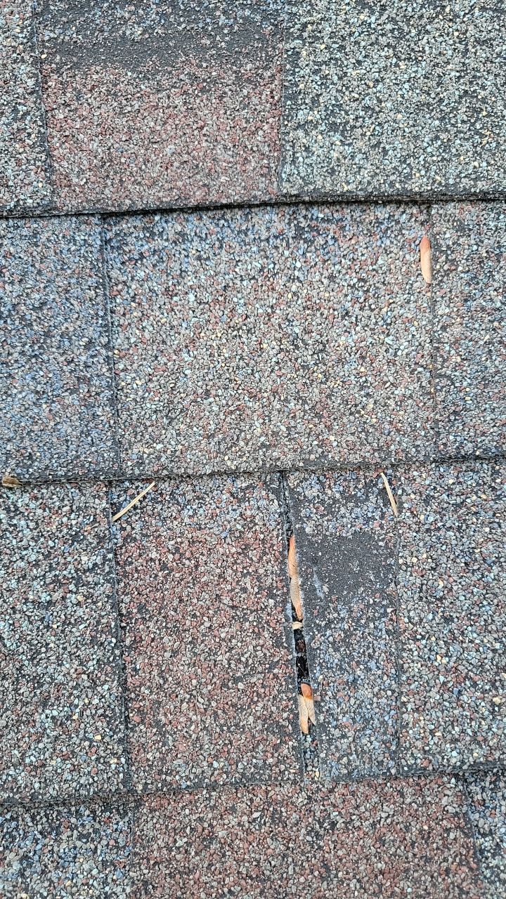 Brand: Atlas Pinnacle Color: Pristine Scotchgarde Pewter Drip: White by Eagle Eye Roofing