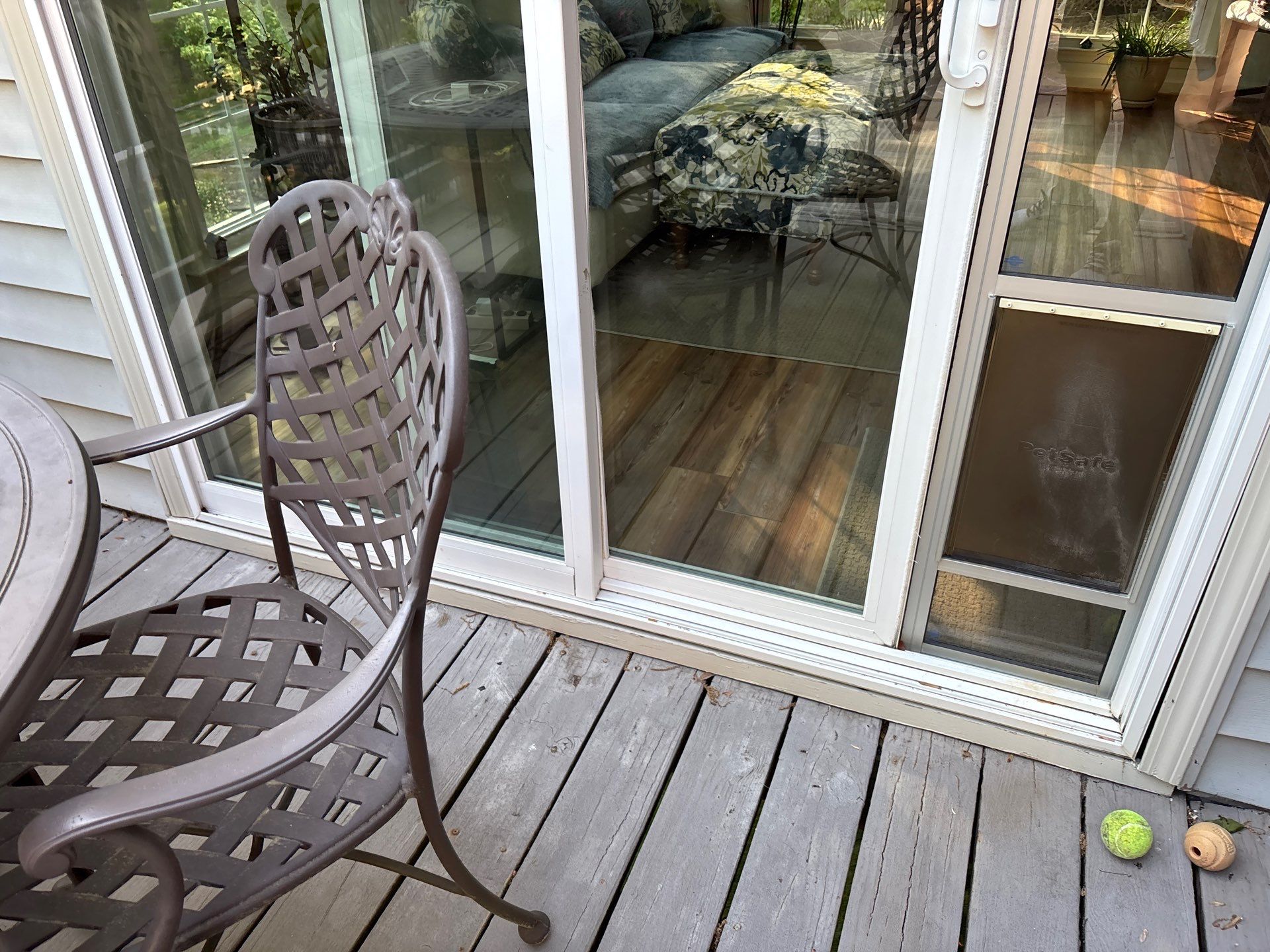 Wood Deck using Wood Sealant by DuraSeal