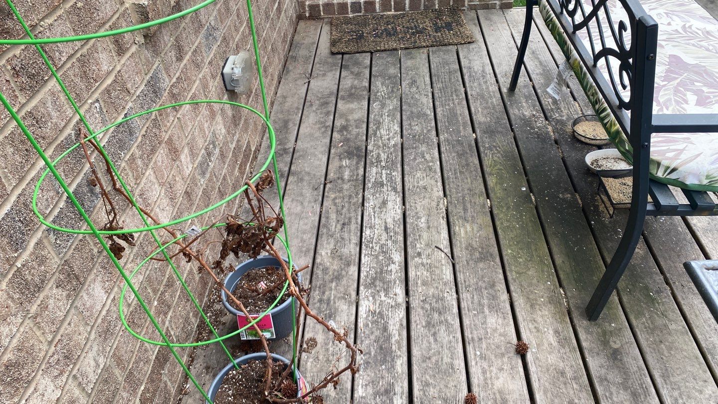 Weathered Deck using AcryFin by DuraSeal