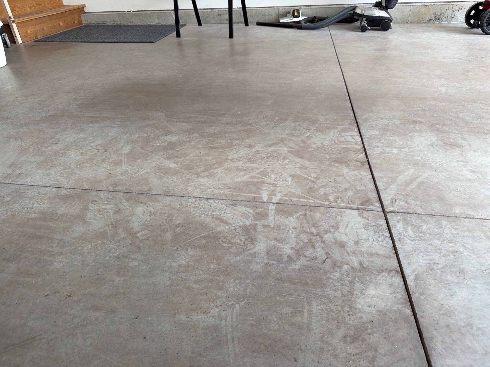 Cabin Fever Garage Floor Coating in Sioux Falls by Select Painting, Coatings & Garage Cabinets