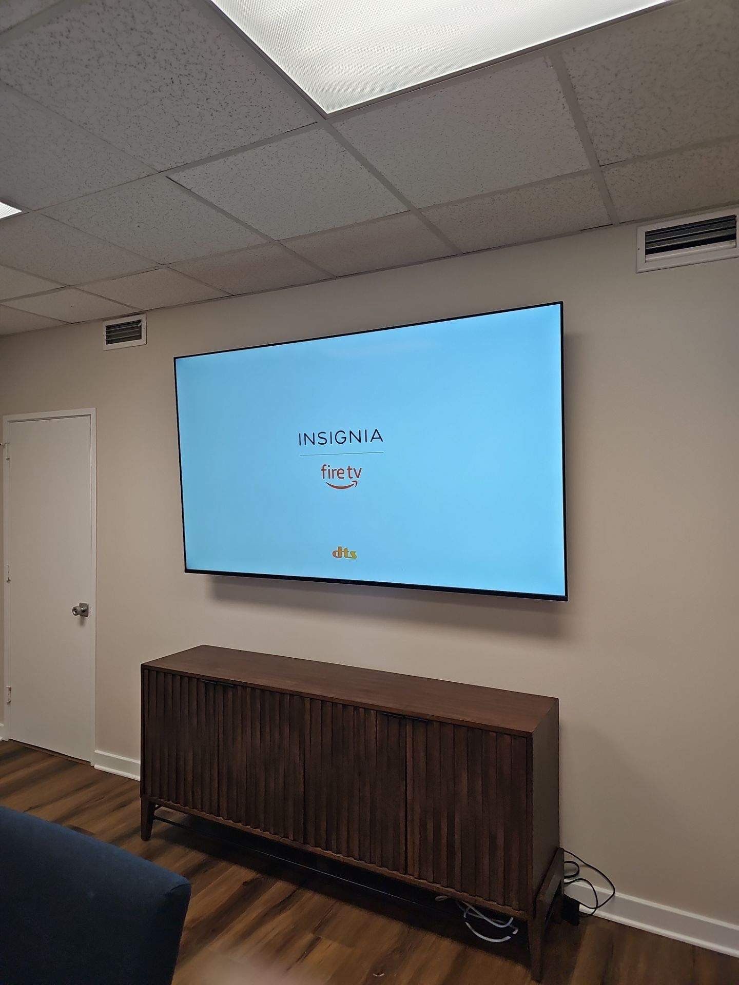 Commercial TV Mounting Projects by Hangman Mounting & Installation 