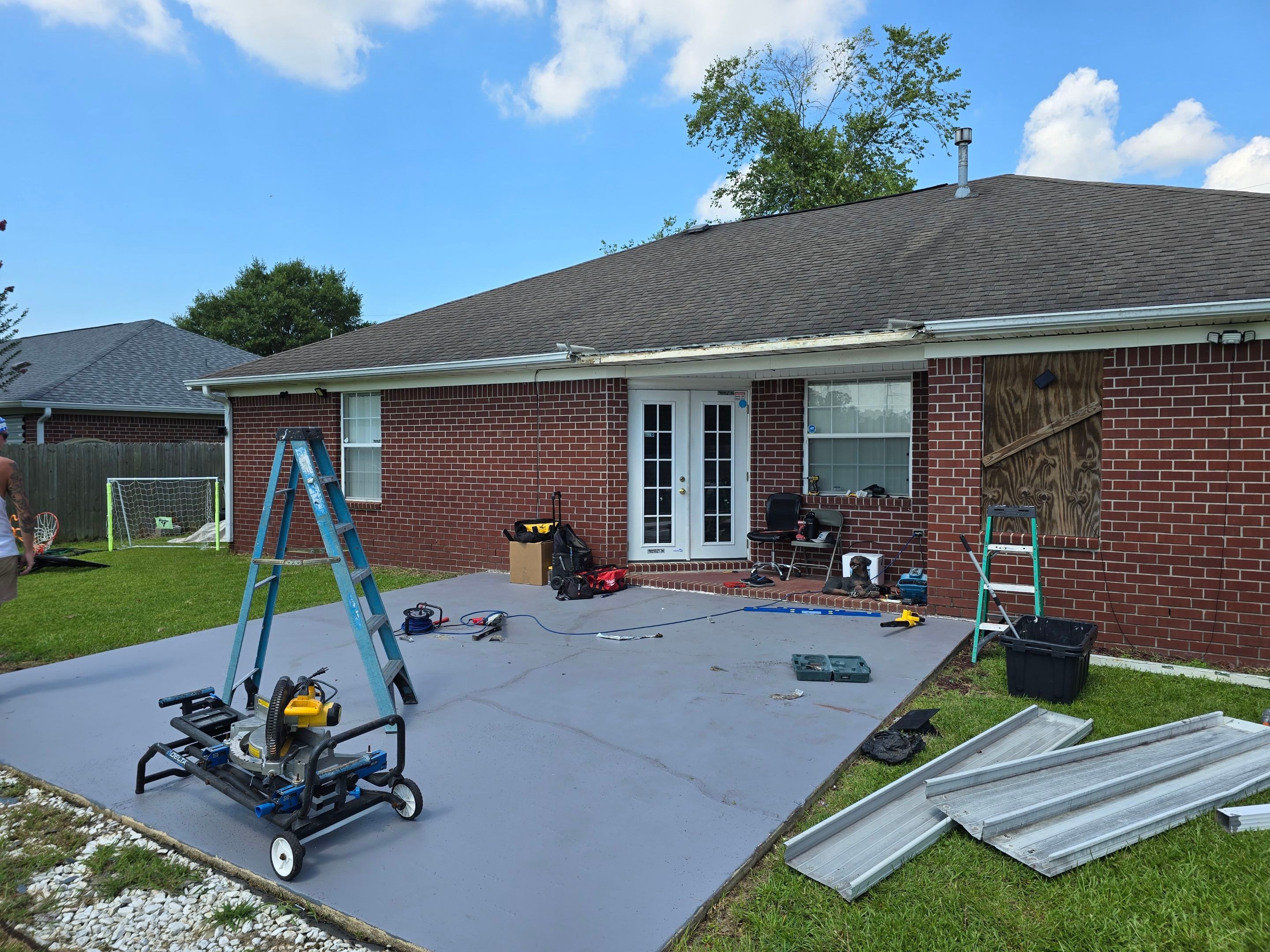 Screen Room Using Colorbeam by Titan Sunrooms
