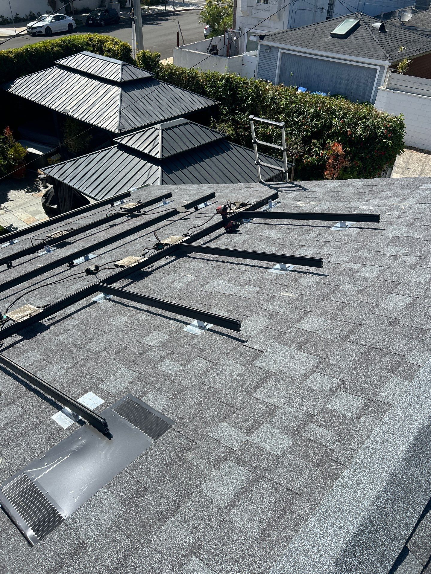 11765 Tennessee Ave Los Angeles by Solar Discovery