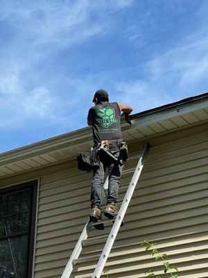 Turtle Shell gutter protection installation in Naperville, IL 60540, photograph 29