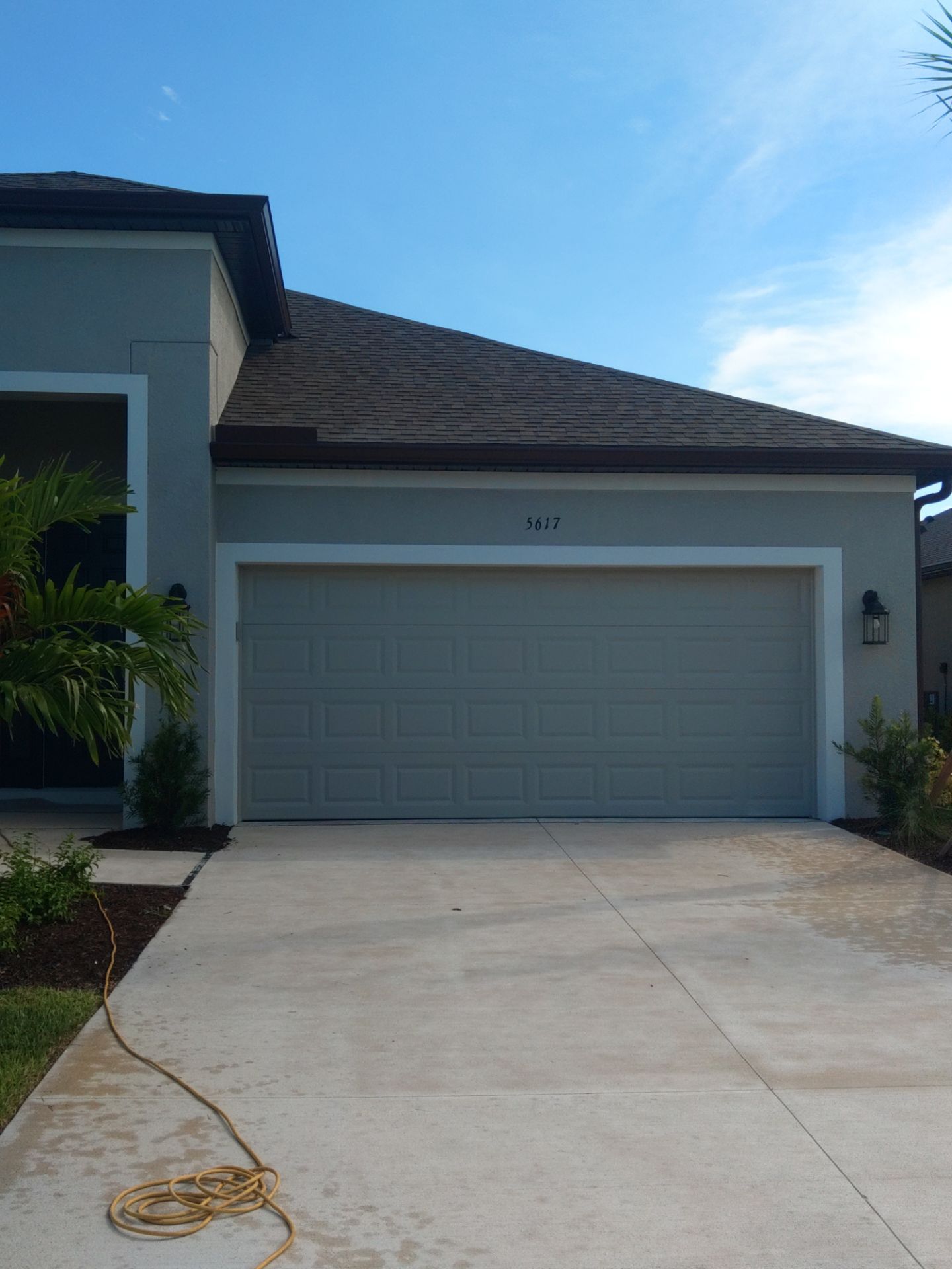 Musket Brown Seamless Gutters using Musket Brown Seamless Gutters in Nokomis FL by Gutter Professors