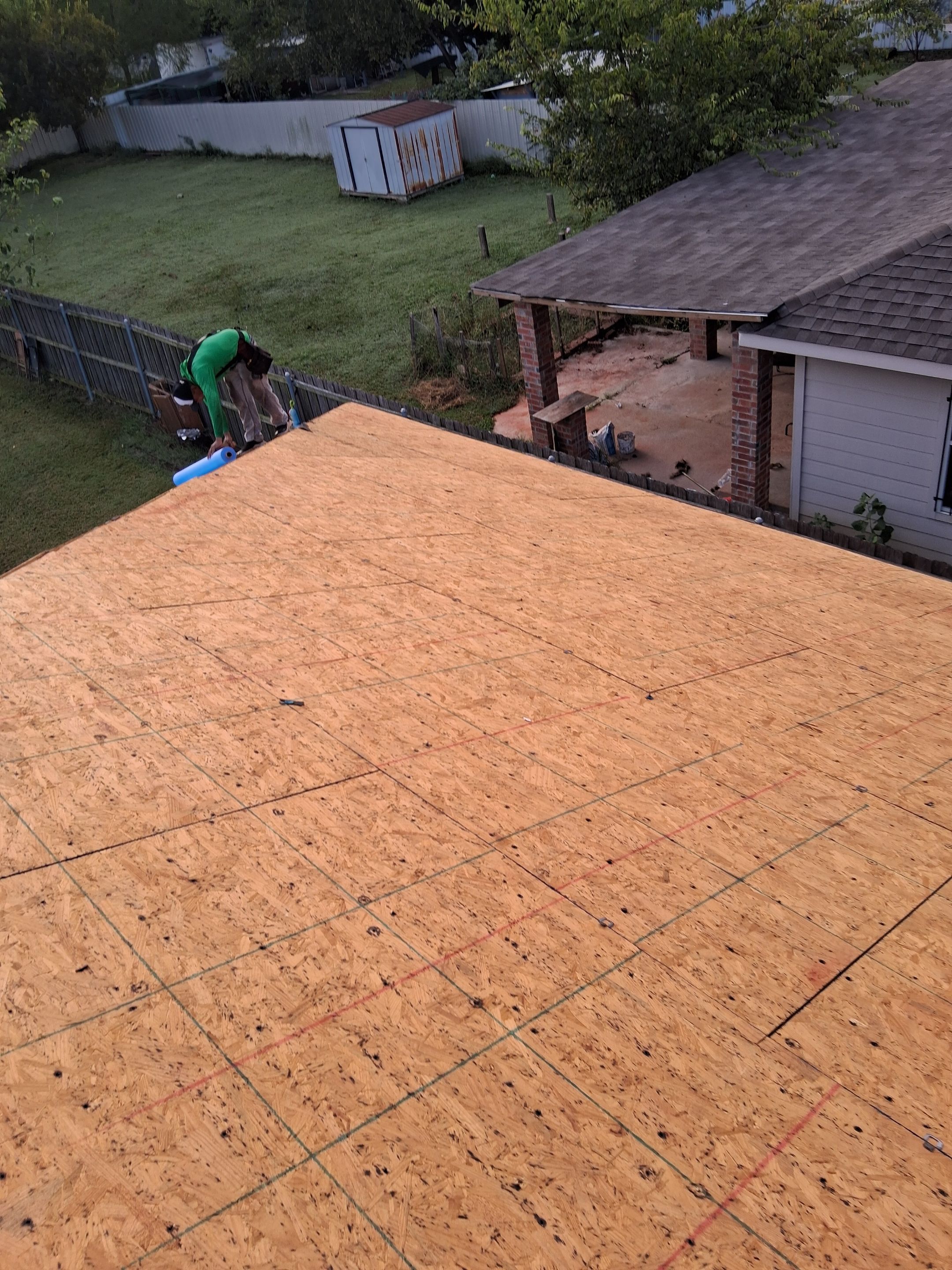 GAF Natural Shadow Charcoal  by Top Sun Roofing