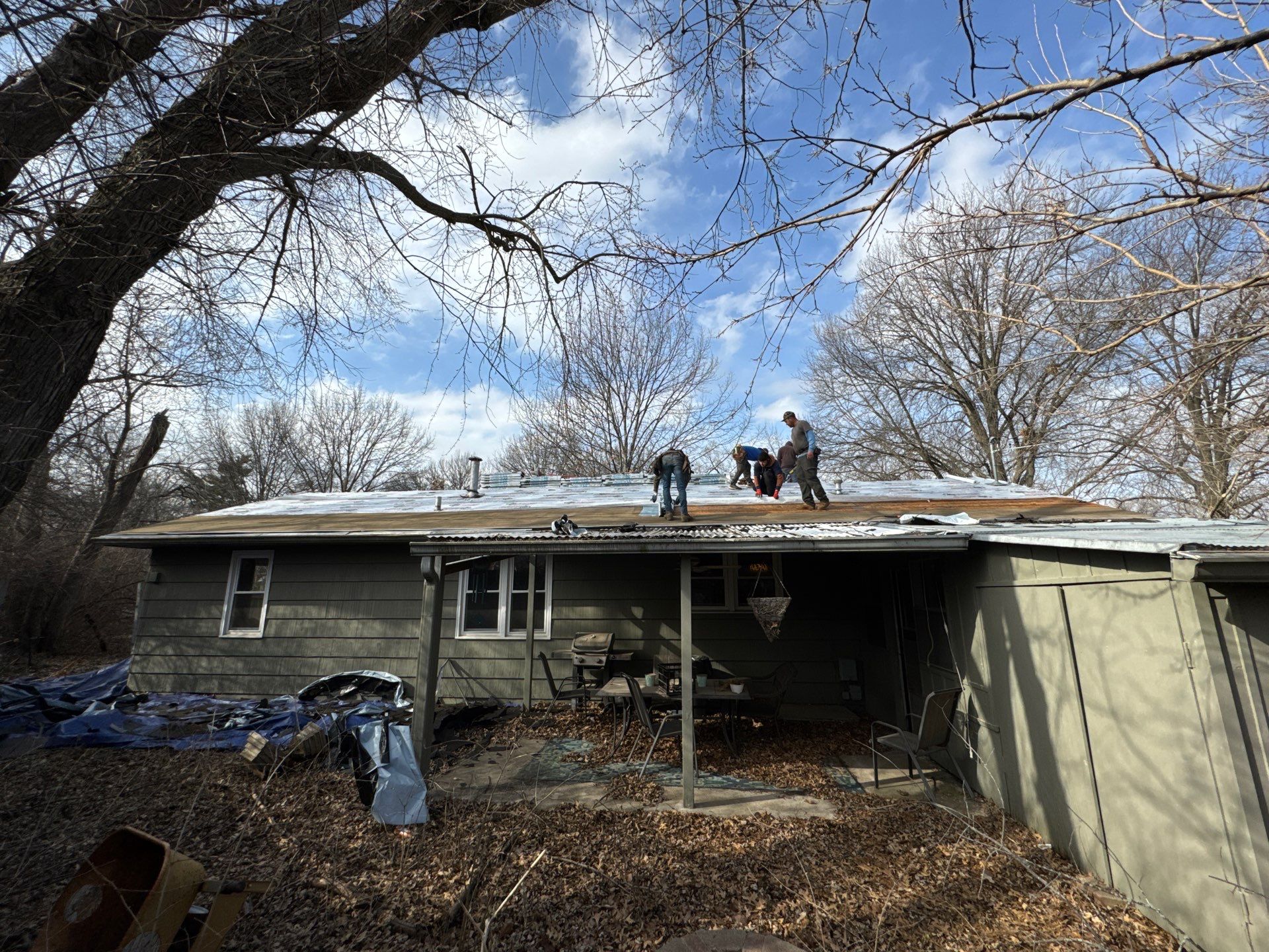 Storm Damage repair in Kansas City Missouri  IKO Dynasty Roof by EEC  Windows, Siding & Roofing 