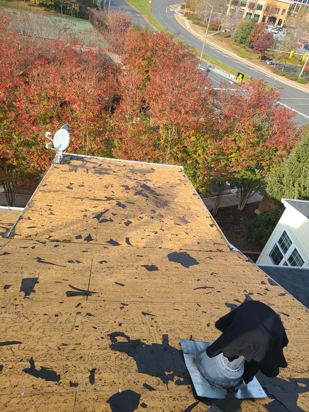Herndon: Residential Roof Replacement with CertainTeed Landmark Pro in Max Def Moire Black by RM Banning, Inc.