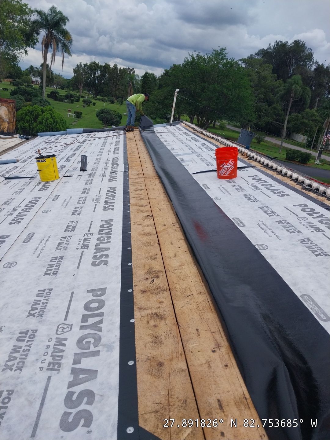 Project in Largo 33773 by Mitchell Roofing Company LLC 