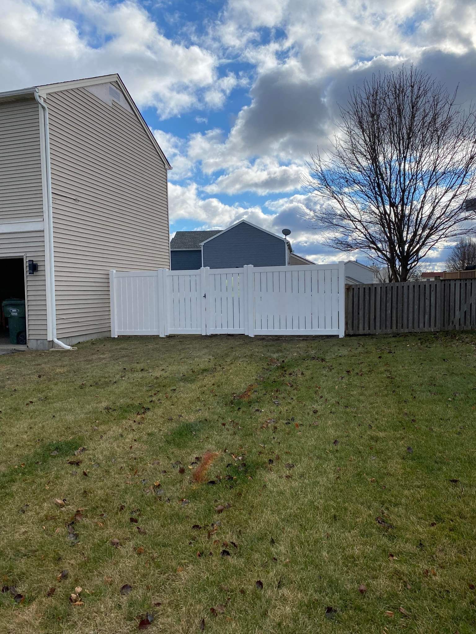 Fence Installation using Semi Privacy Vinyl  by Map Quality Fencing & Decks